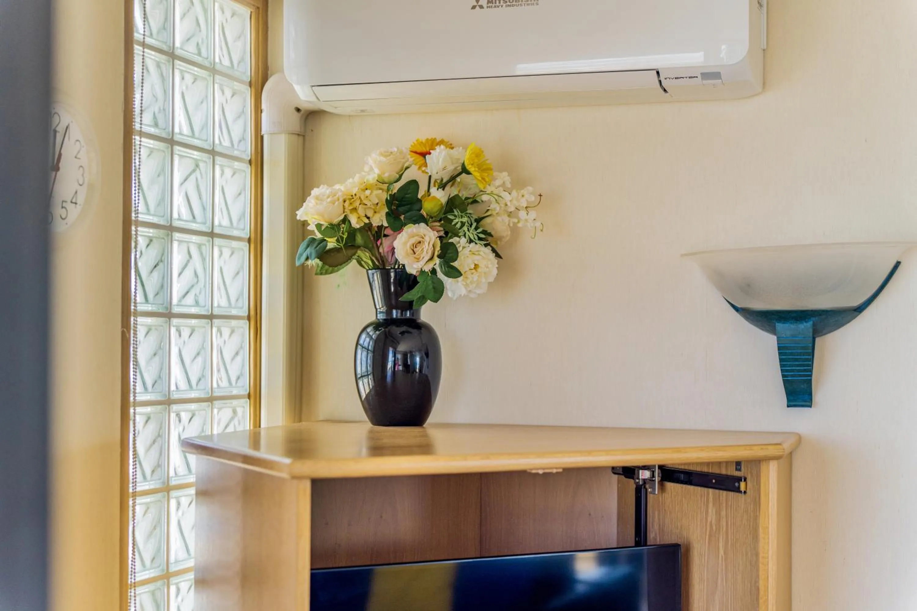 air conditioner in Olympus Beachfront Apartments