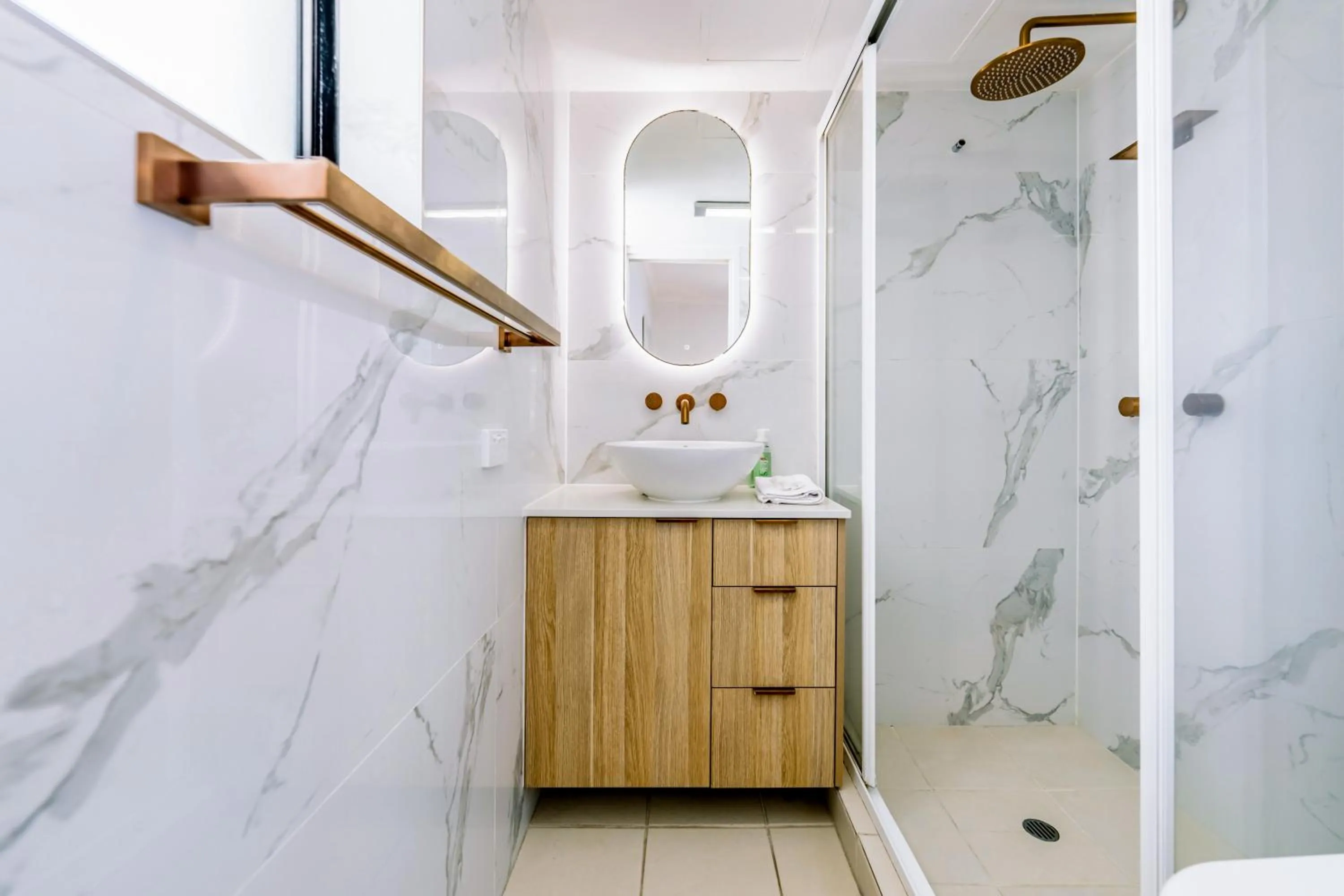 Shower in Olympus Beachfront Apartments