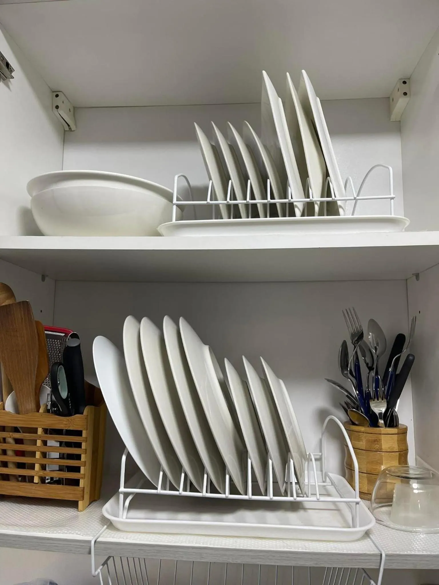 Kitchen or kitchenette in Green Residences Stays by PBYY