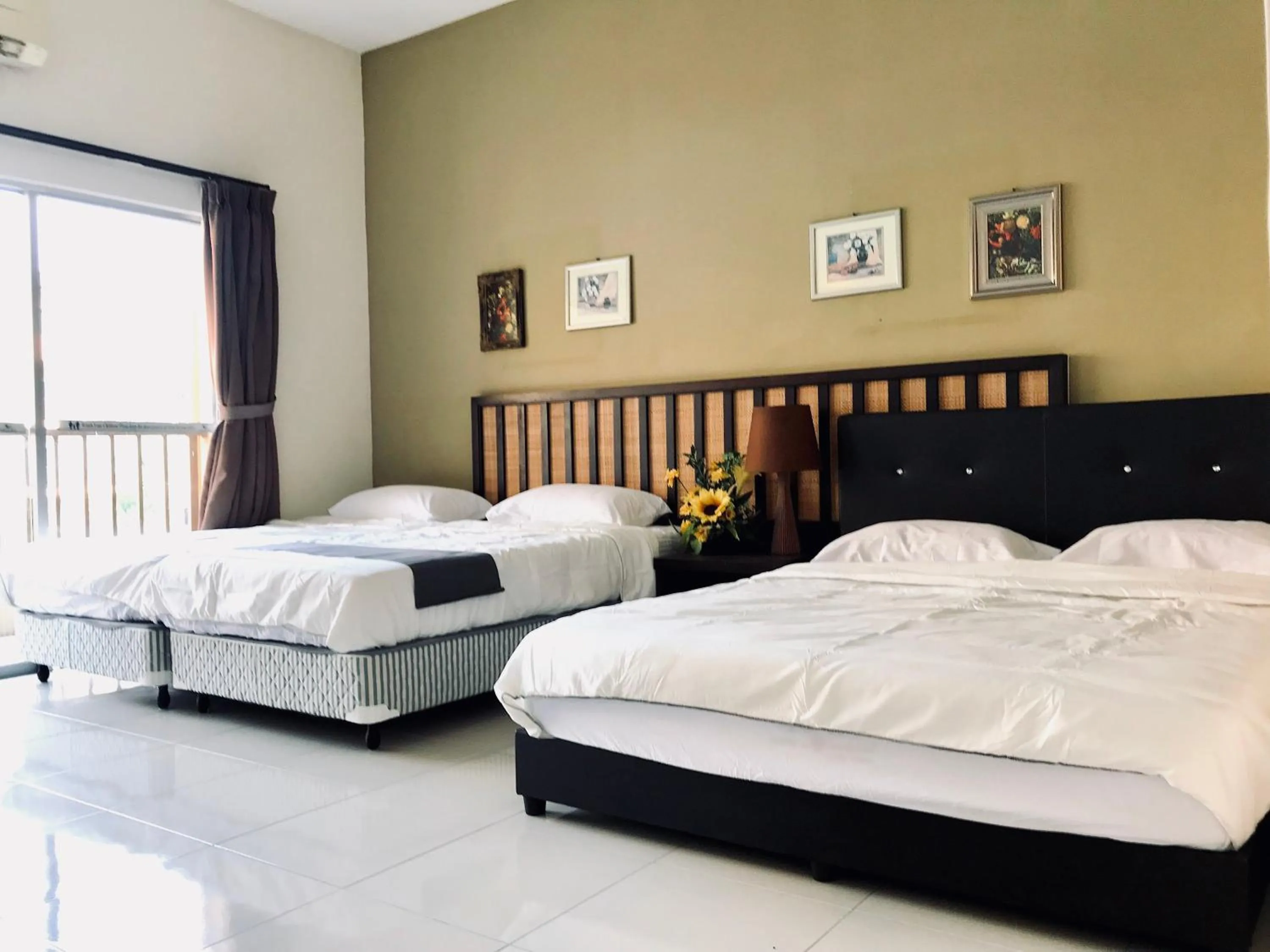 Bed in Gold Coast Morib Studio l Apartment I Penthouse