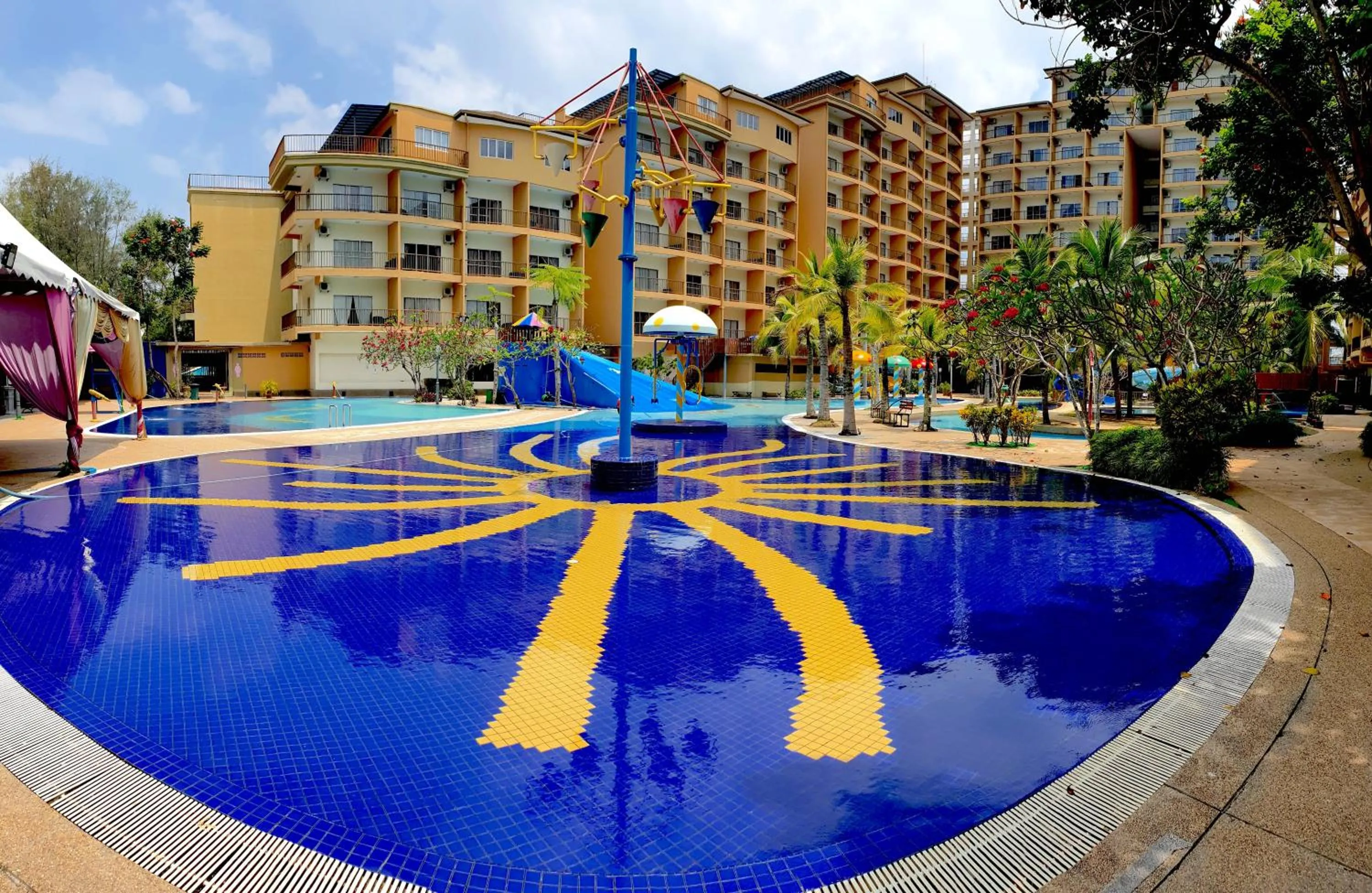 Swimming pool in Gold Coast Morib Studio l Apartment I Penthouse