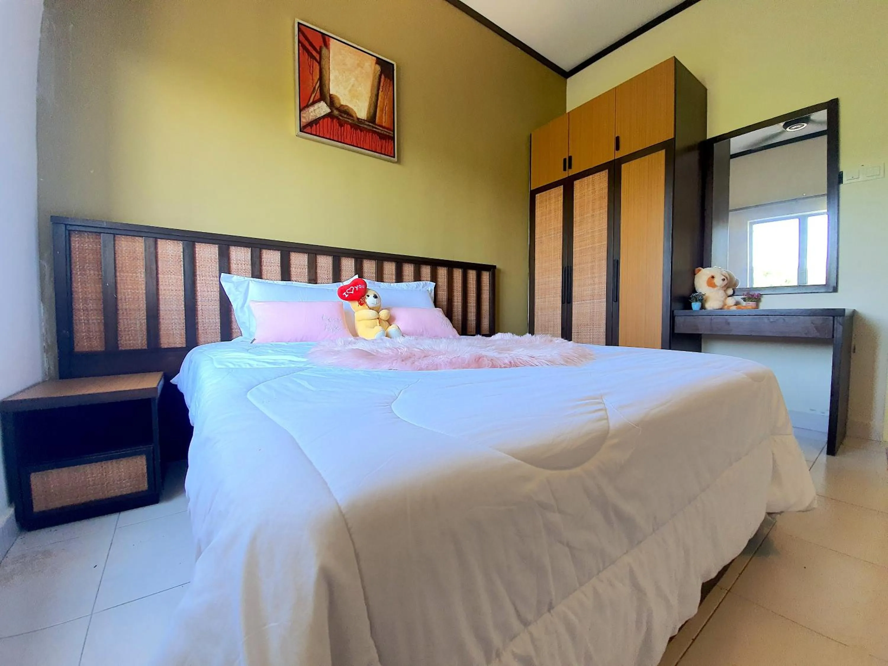 Bedroom, Bed in Gold Coast Morib Studio l Apartment I Penthouse