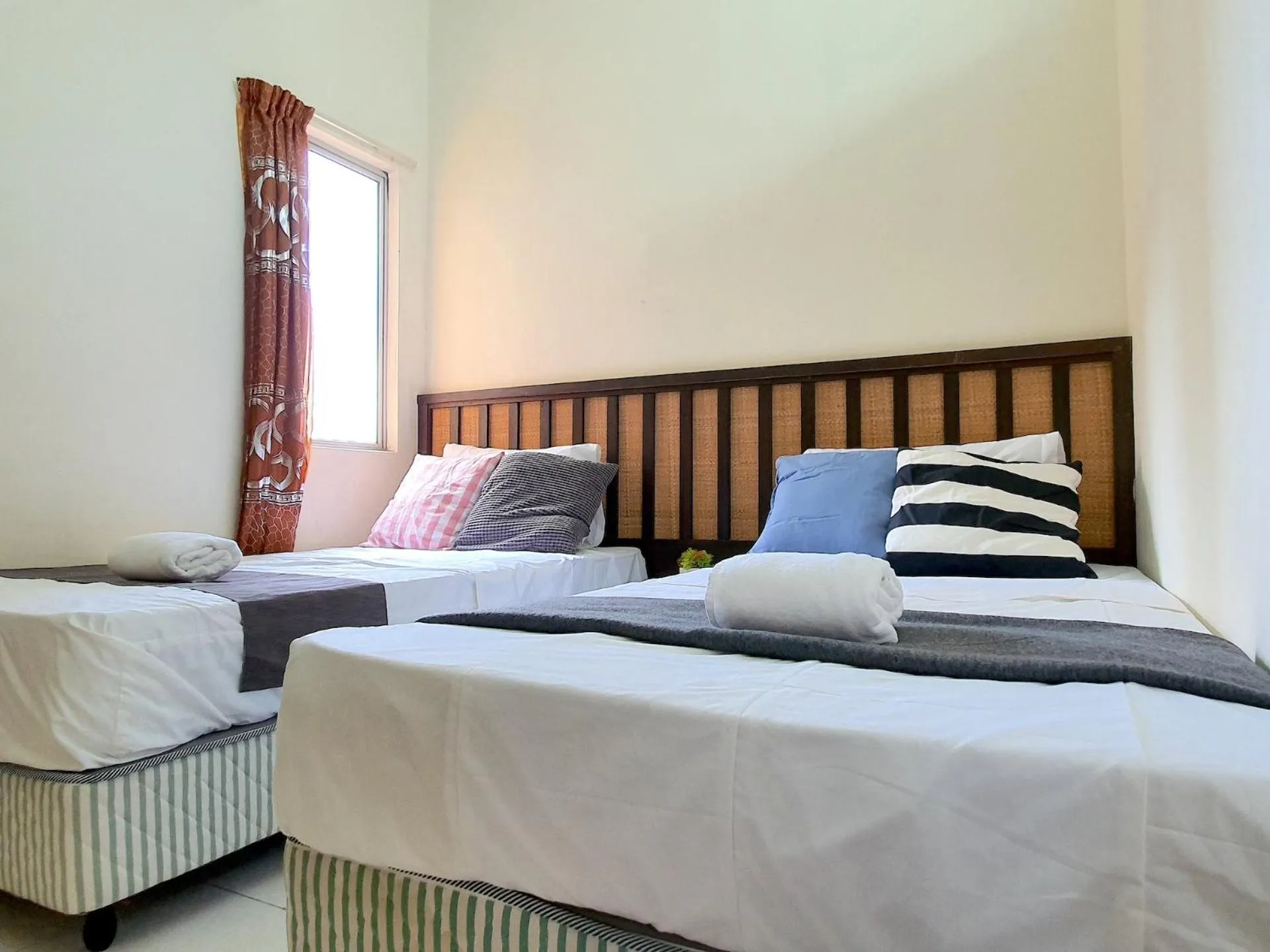 Bedroom, Bed in Gold Coast Morib Studio l Apartment I Penthouse