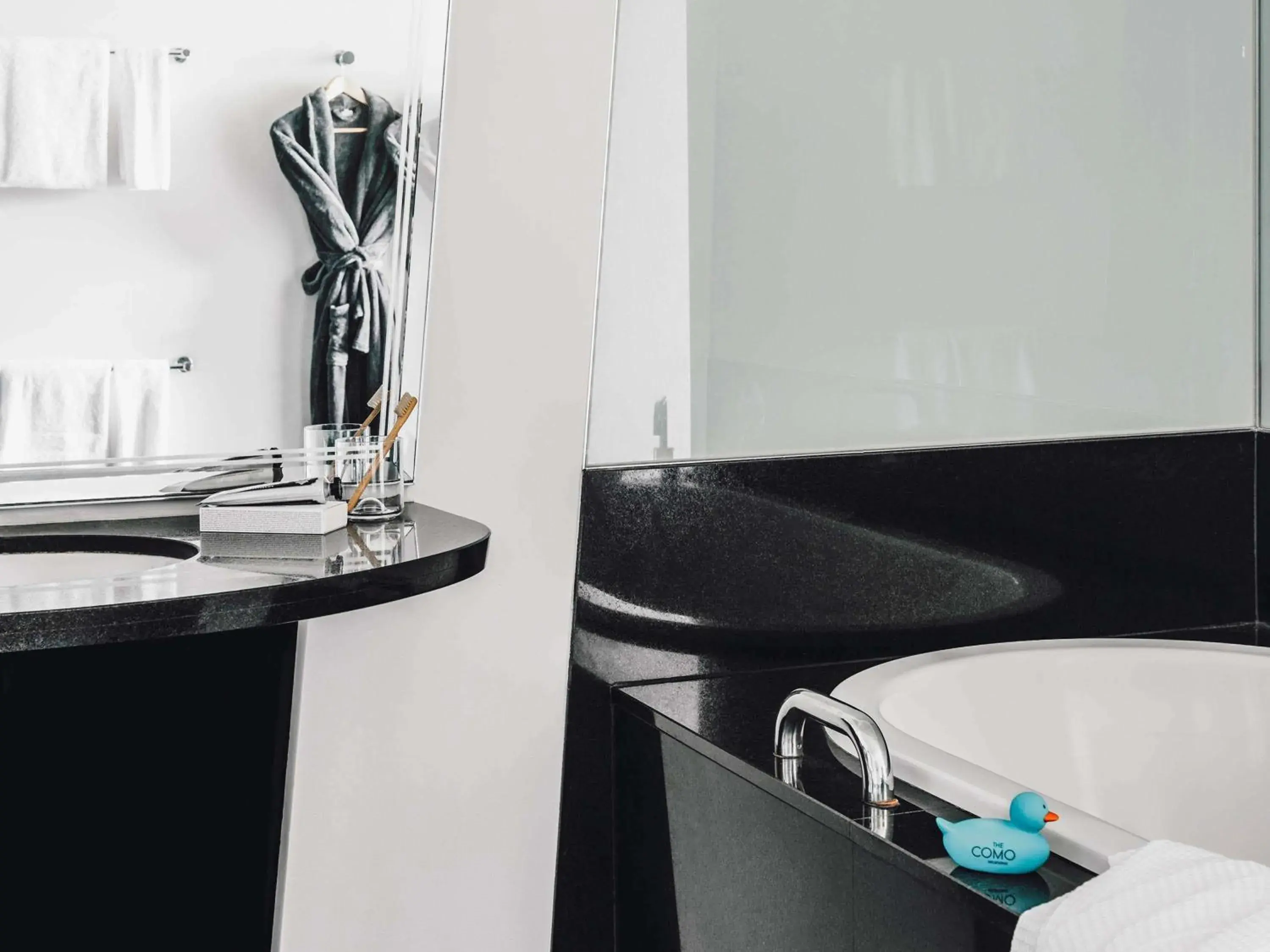 Superior Room with Two Single Beds in The Como Melbourne Superior Room with Two Single Beds in The Como Melbourne