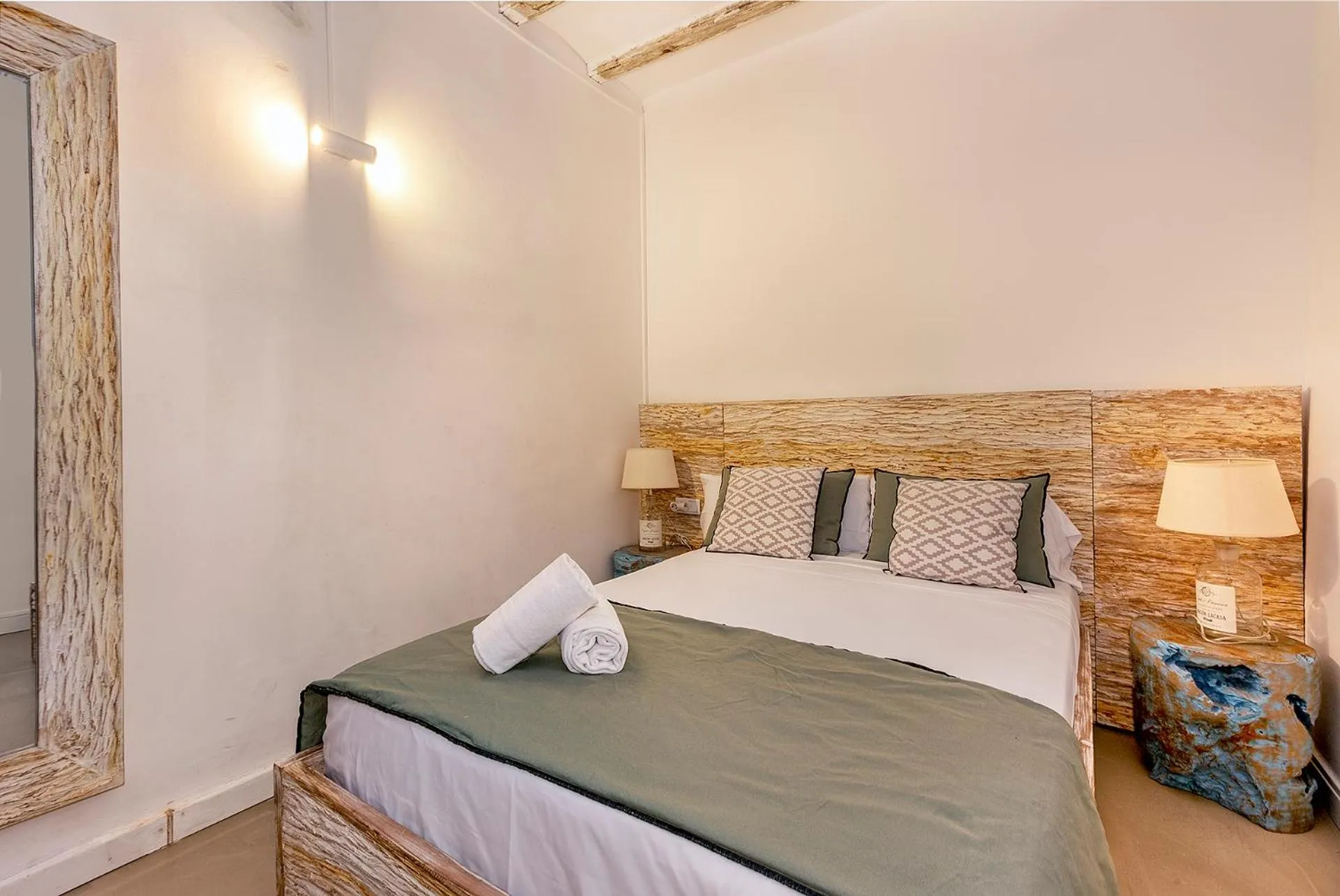 Bedroom, Bed in La Guarida Suites