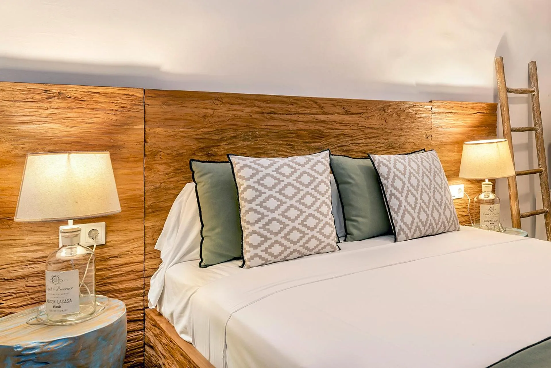 Bedroom, Bed in La Guarida Suites