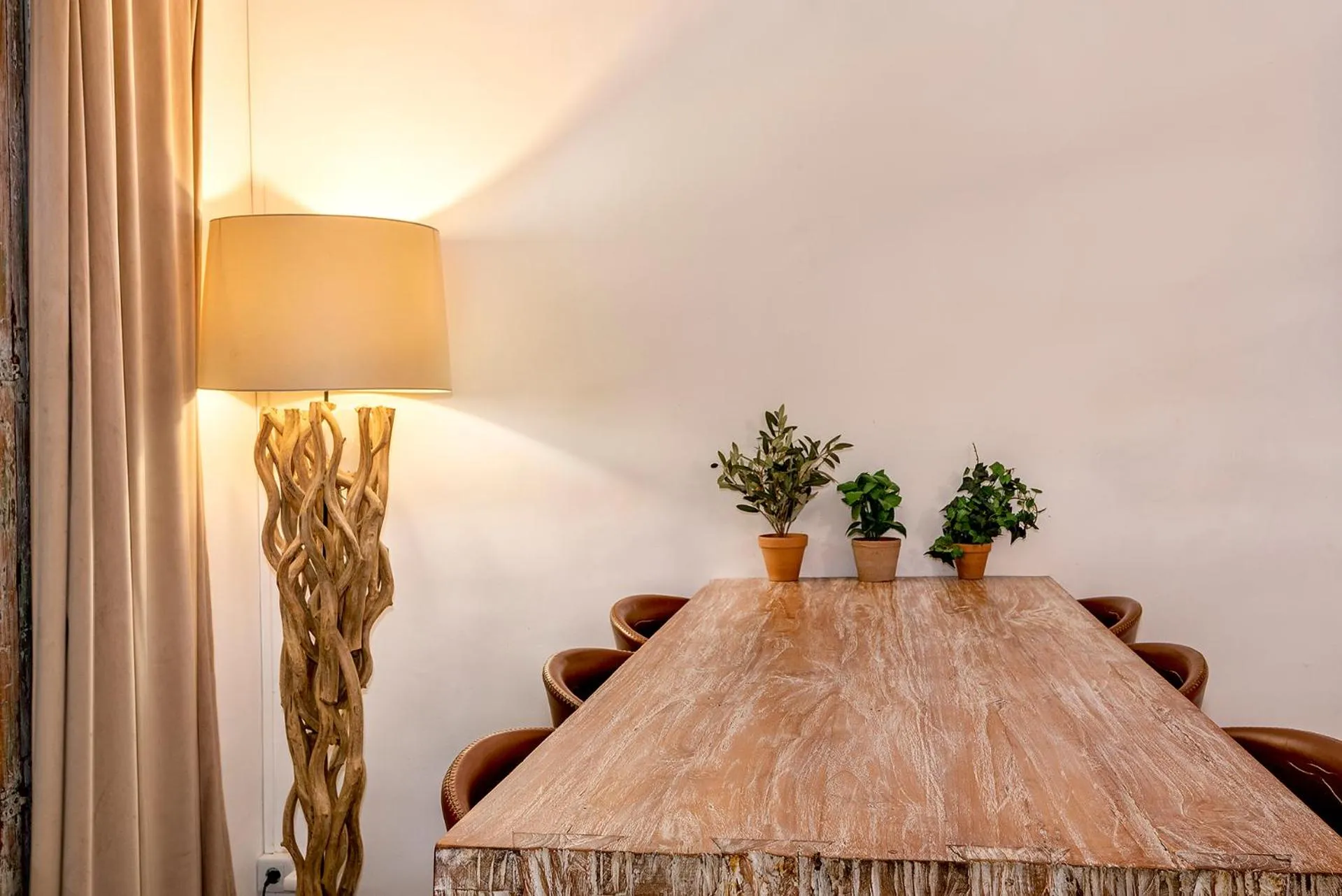 Dining area in La Guarida Suites