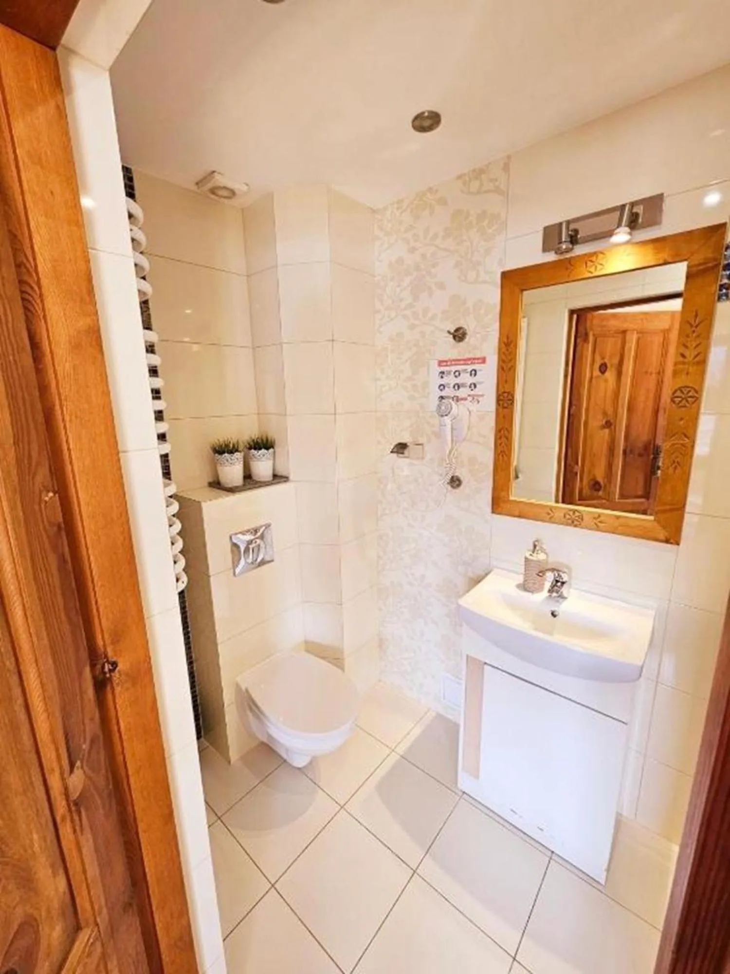 Shower in Willa Regina I Resort & SPA