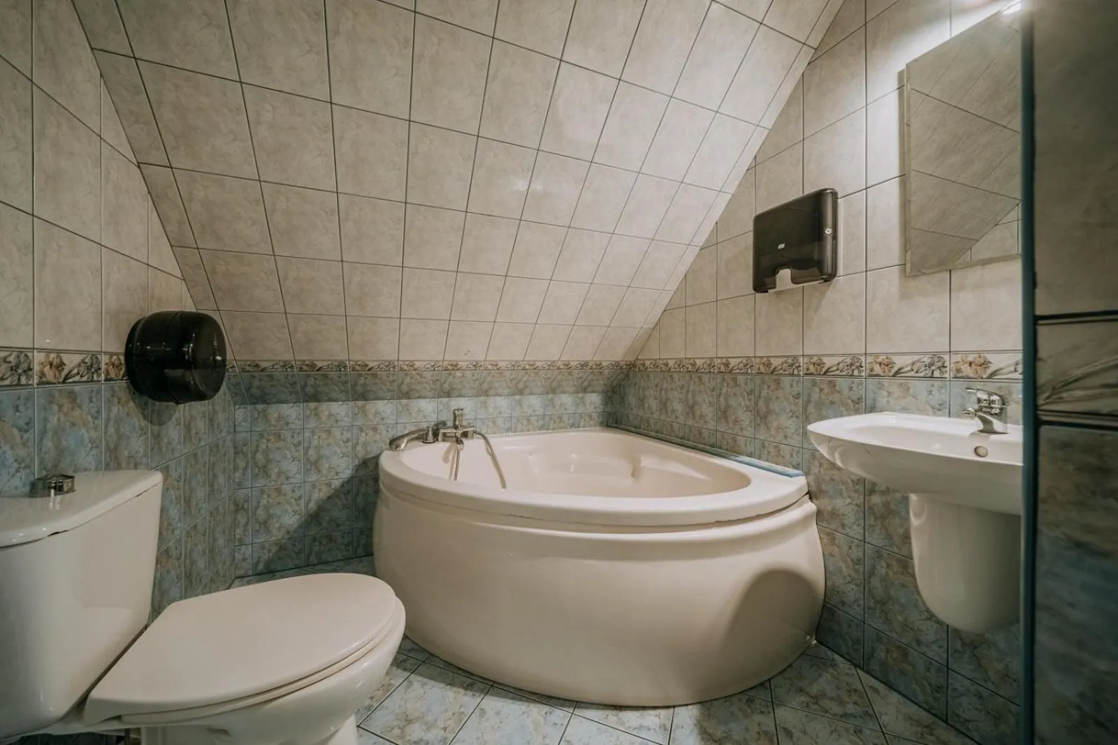 Toilet in Willa Regina I Resort & SPA