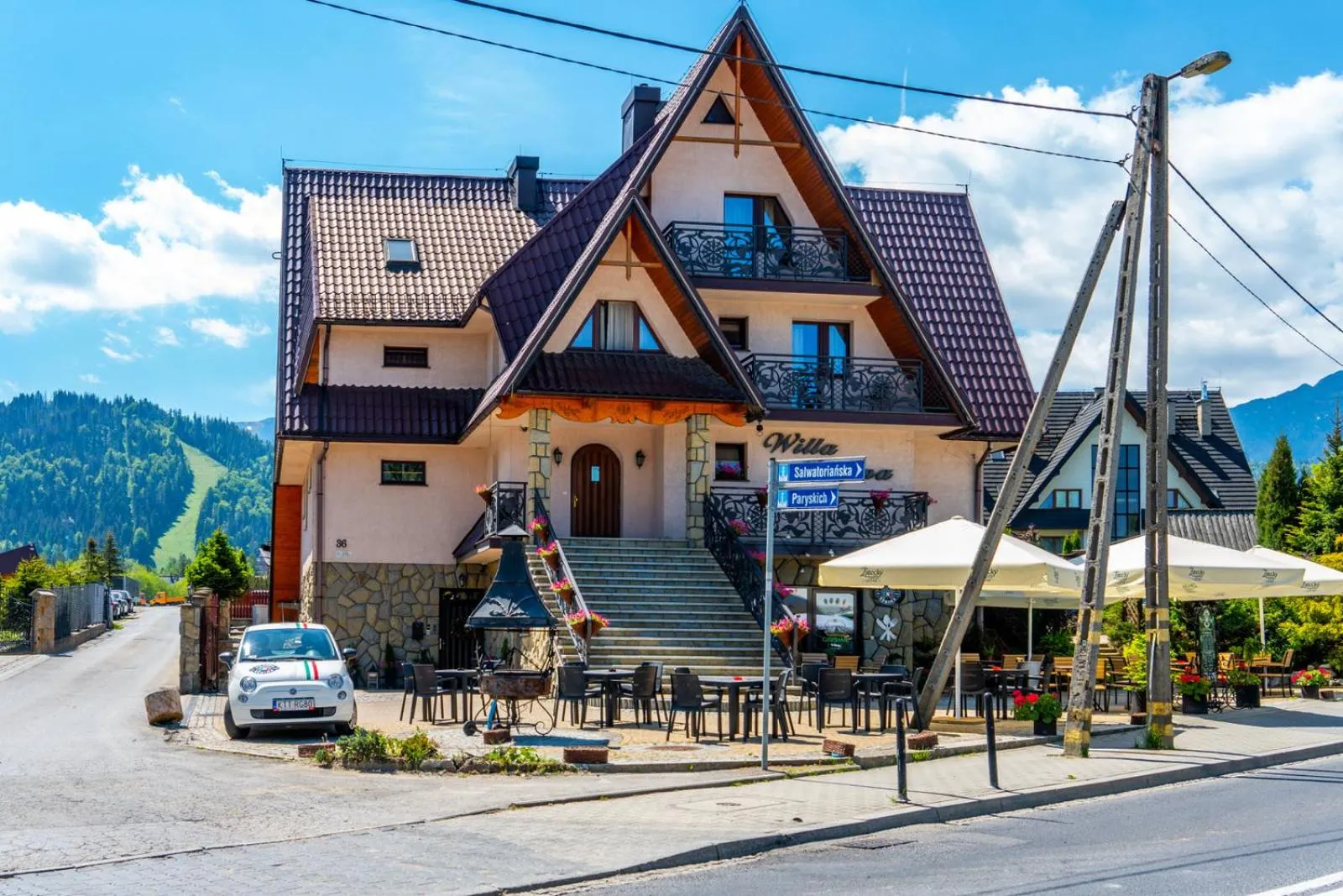 Property building in Willa Regina I Resort & SPA