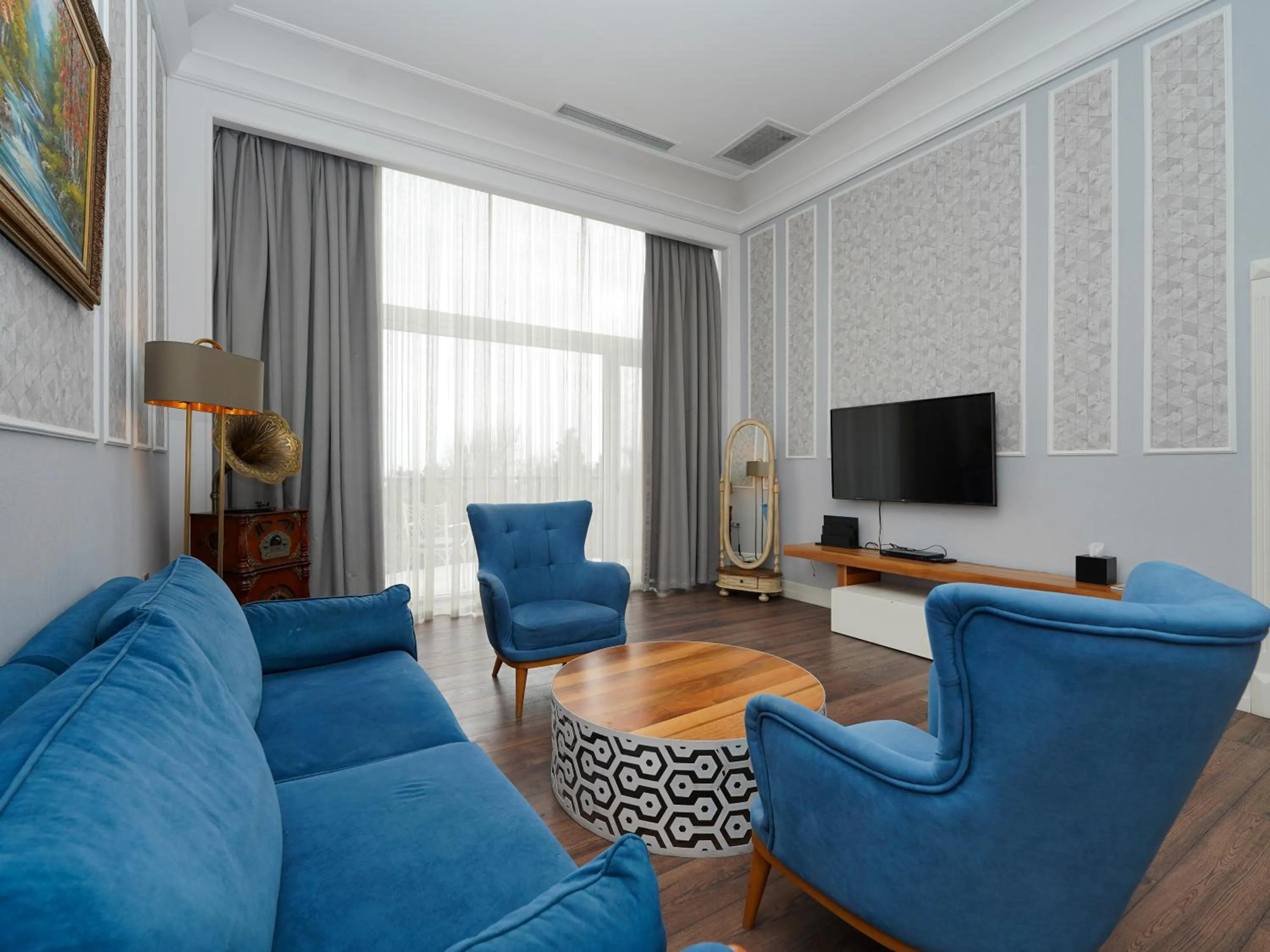 Seating area in Promenade Hotel Baku