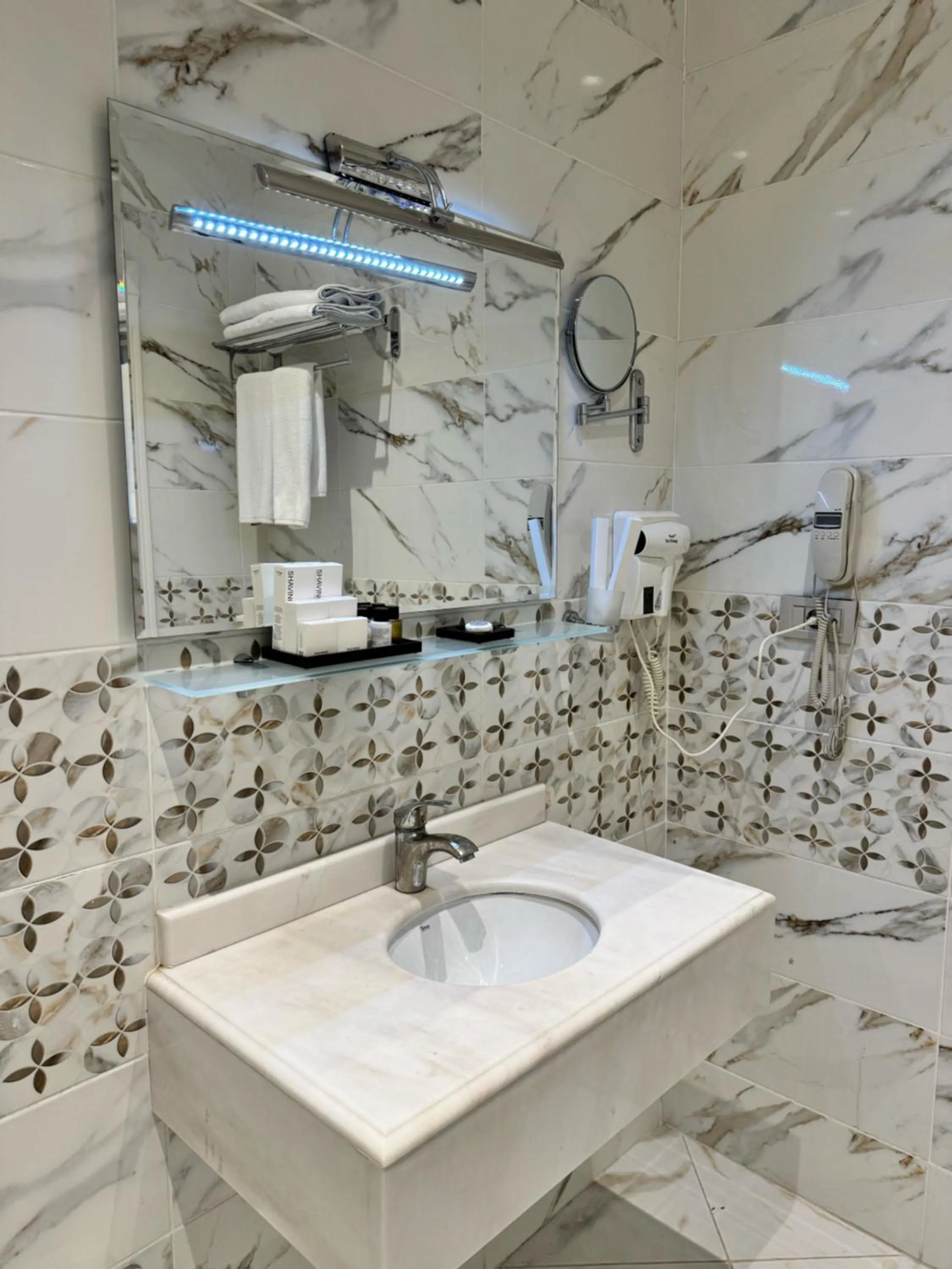 Bathroom in Promenade Hotel Baku