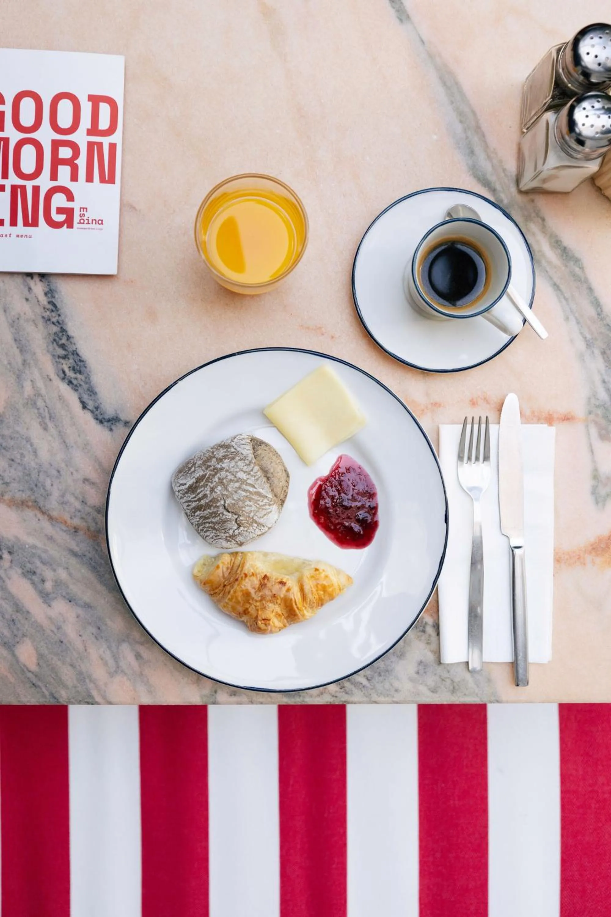 Esqina Cosmopolitan Lodge