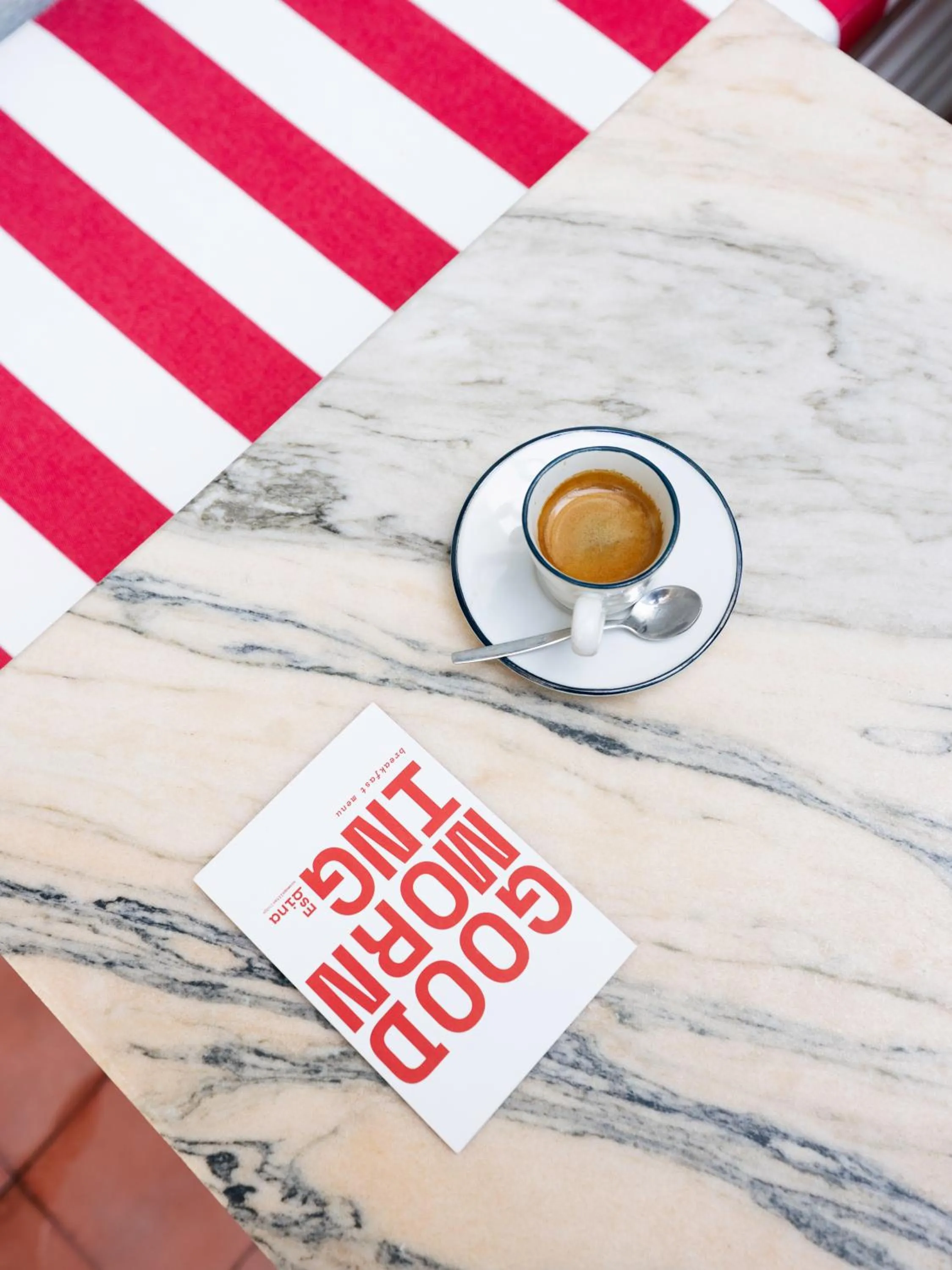 Food and drinks in Esqina Cosmopolitan Lodge