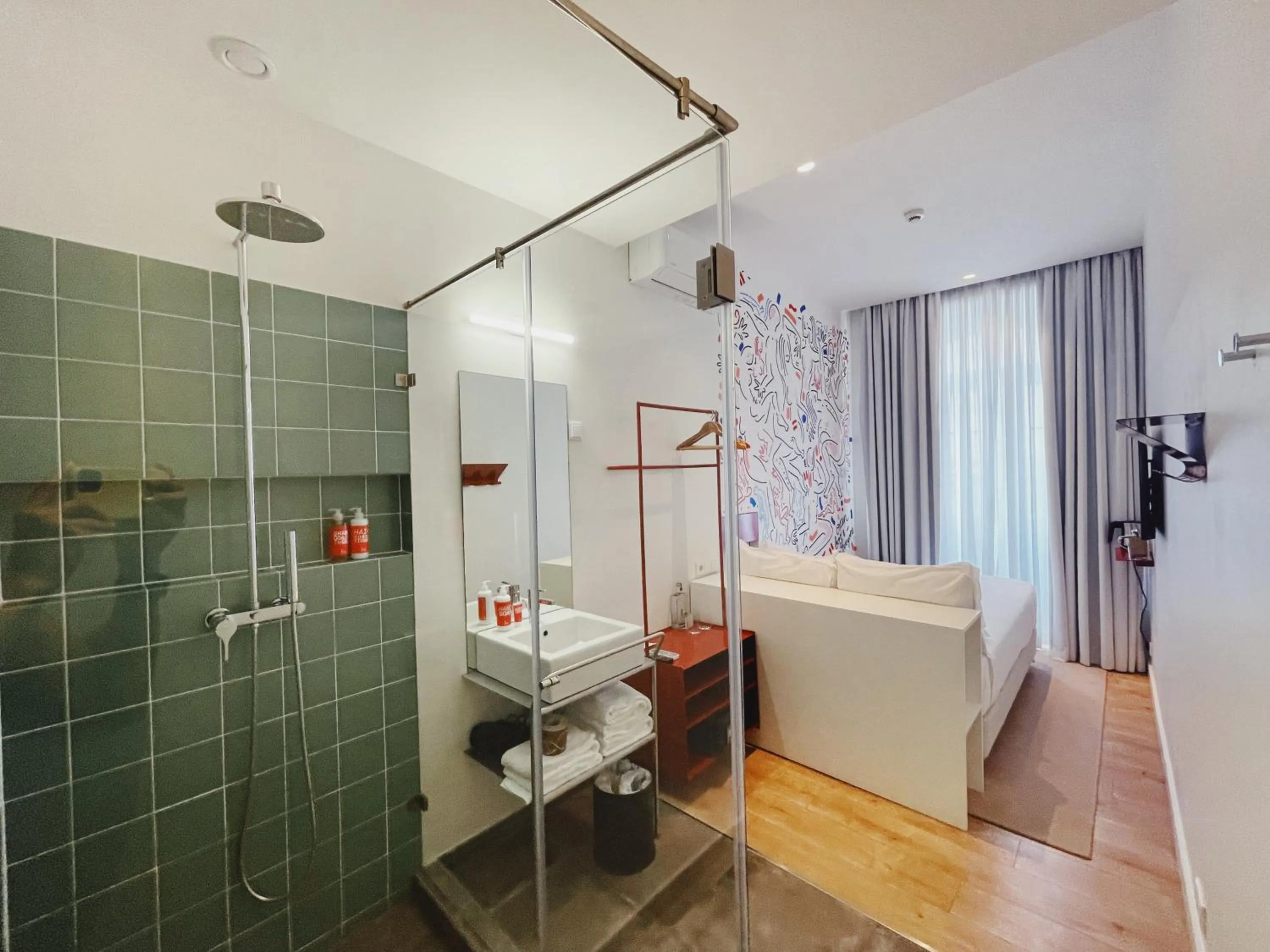 Photo of the whole room in Esqina Cosmopolitan Lodge