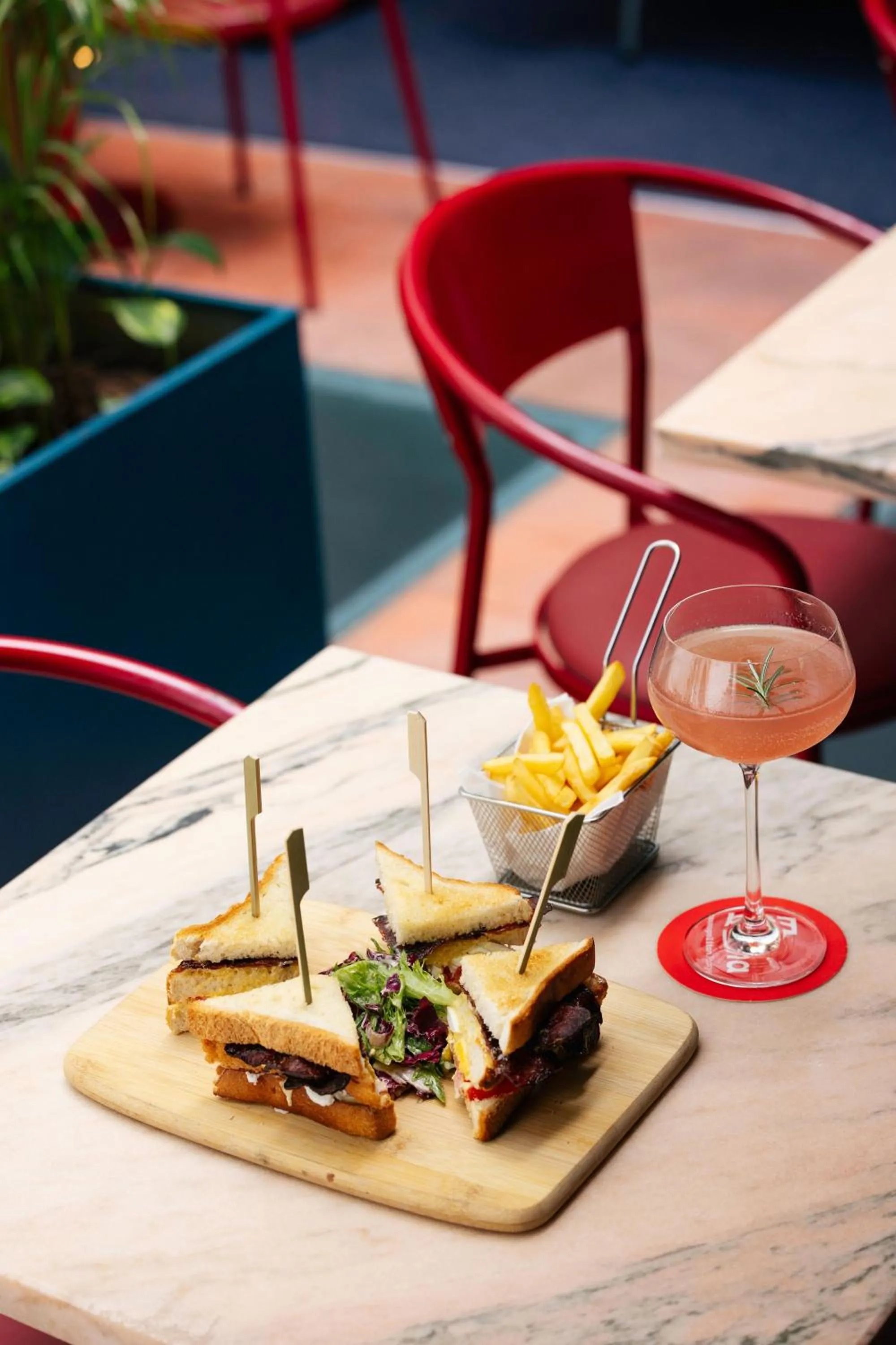 Esqina Cosmopolitan Lodge