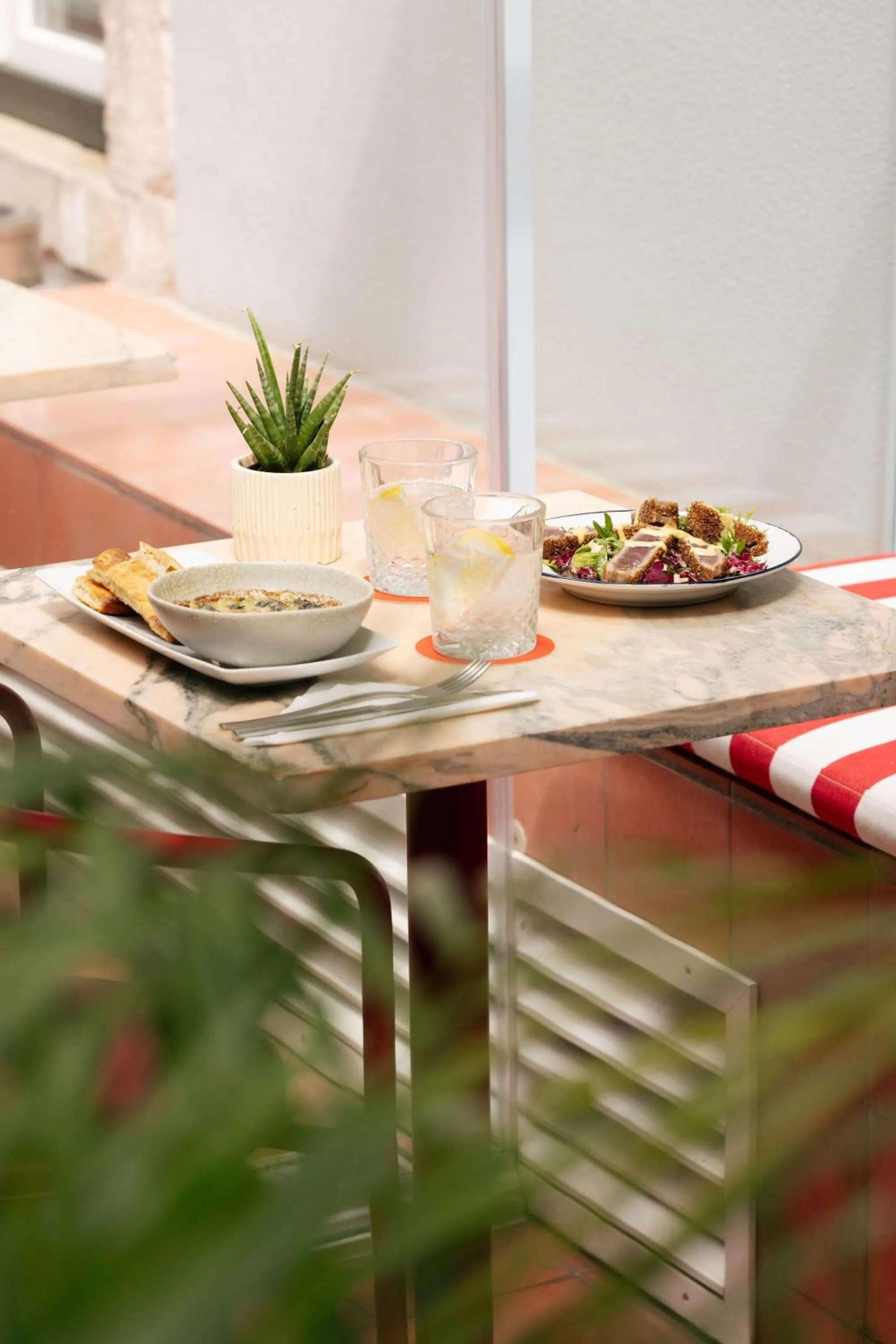 Esqina Cosmopolitan Lodge