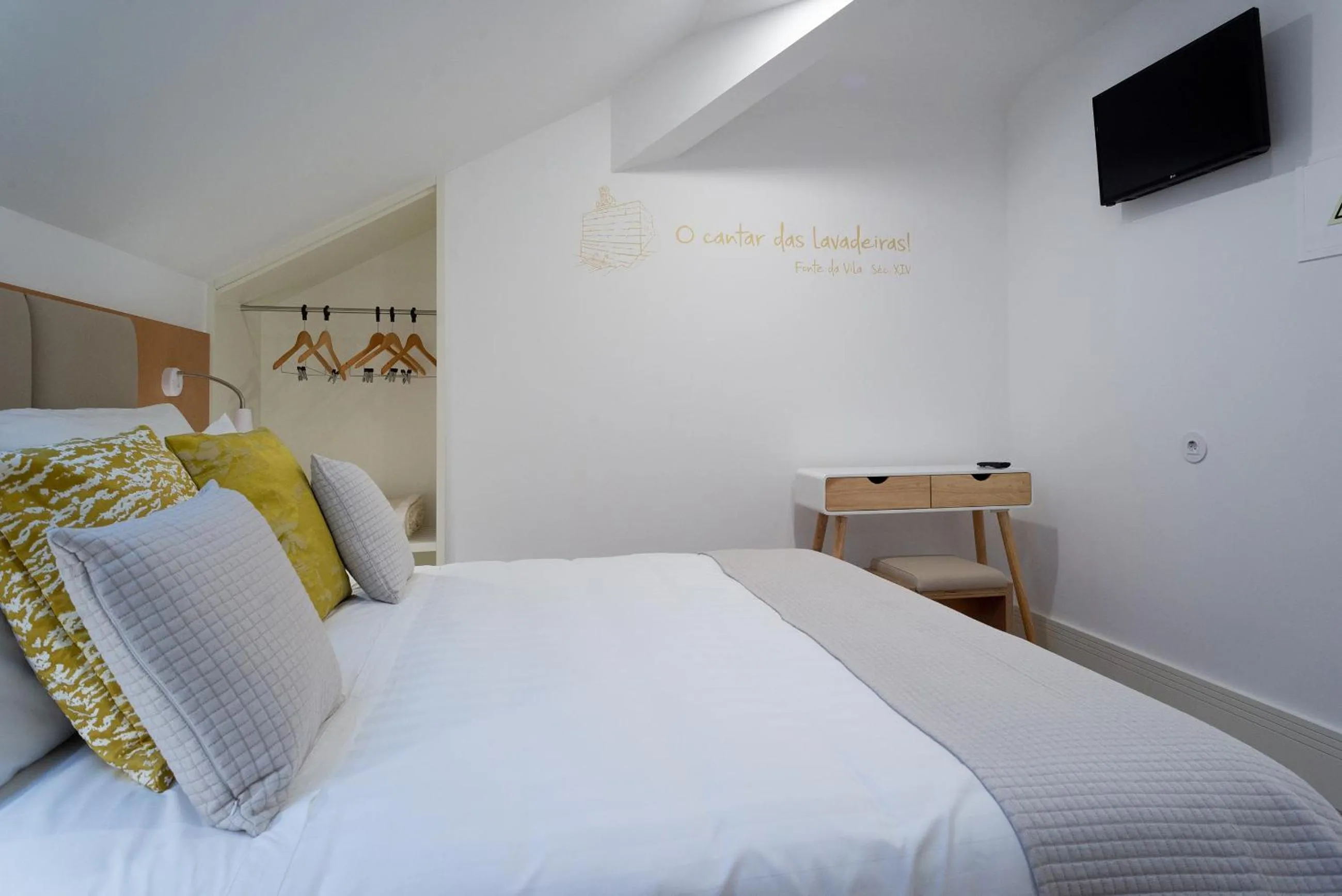 Double Room in Alojamento da Vila
