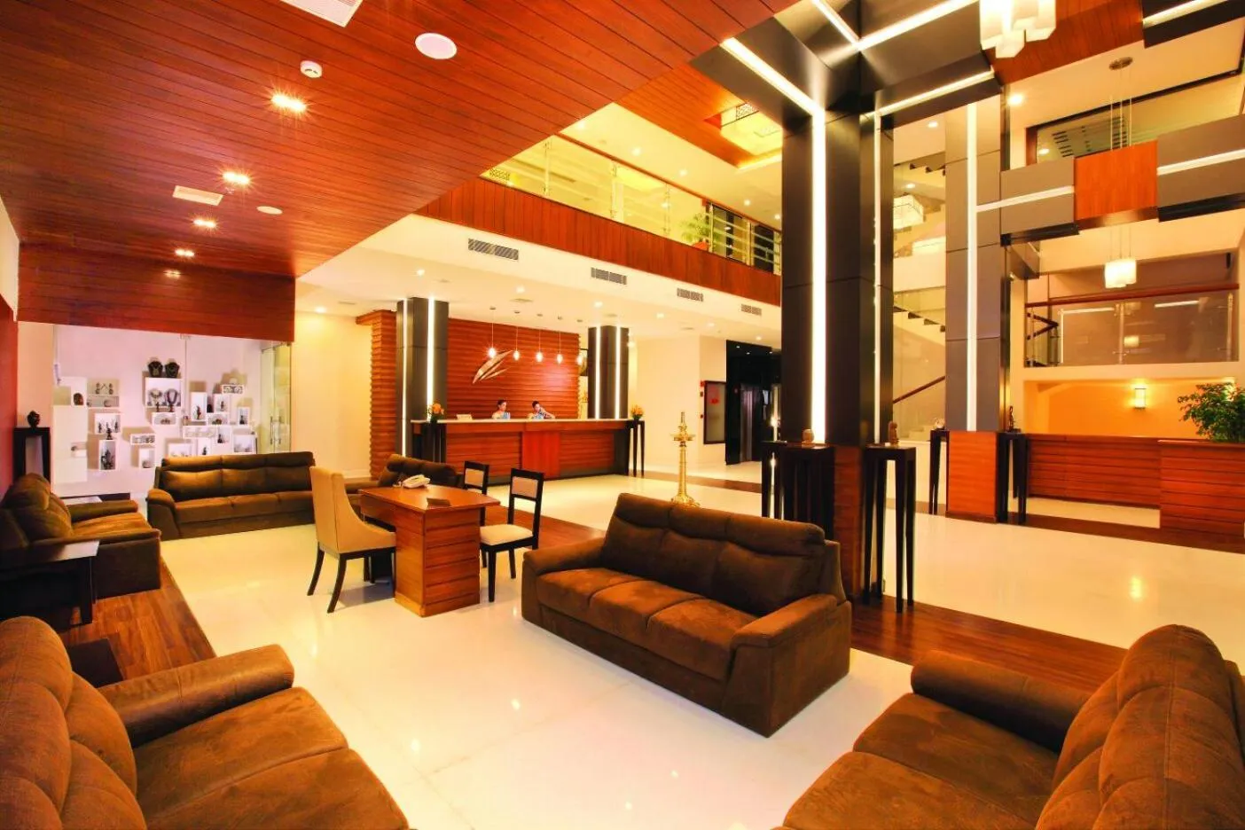 Lobby or reception in Holiday Vista Thekkady a premium hotel near periyar wild life sanctuary with sky view pool