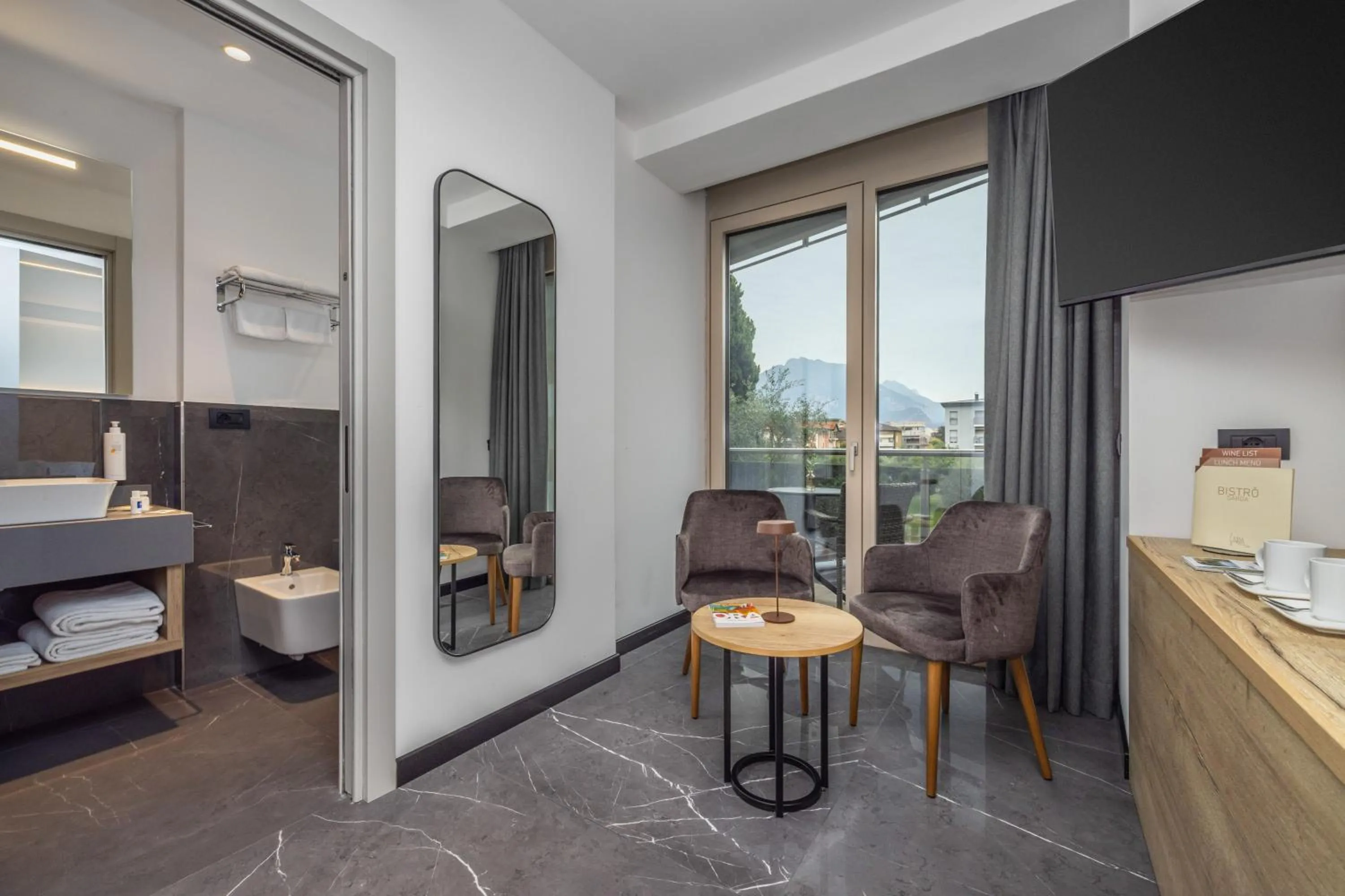 Bathroom in Garda Suite Hotel - Tonelli Hotels