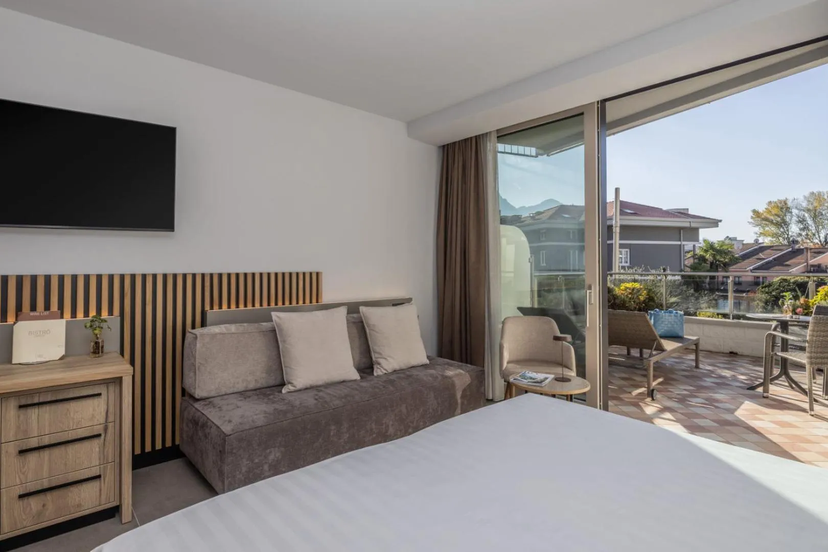 Bedroom, Bed in Garda Suite Hotel - Tonelli Hotels