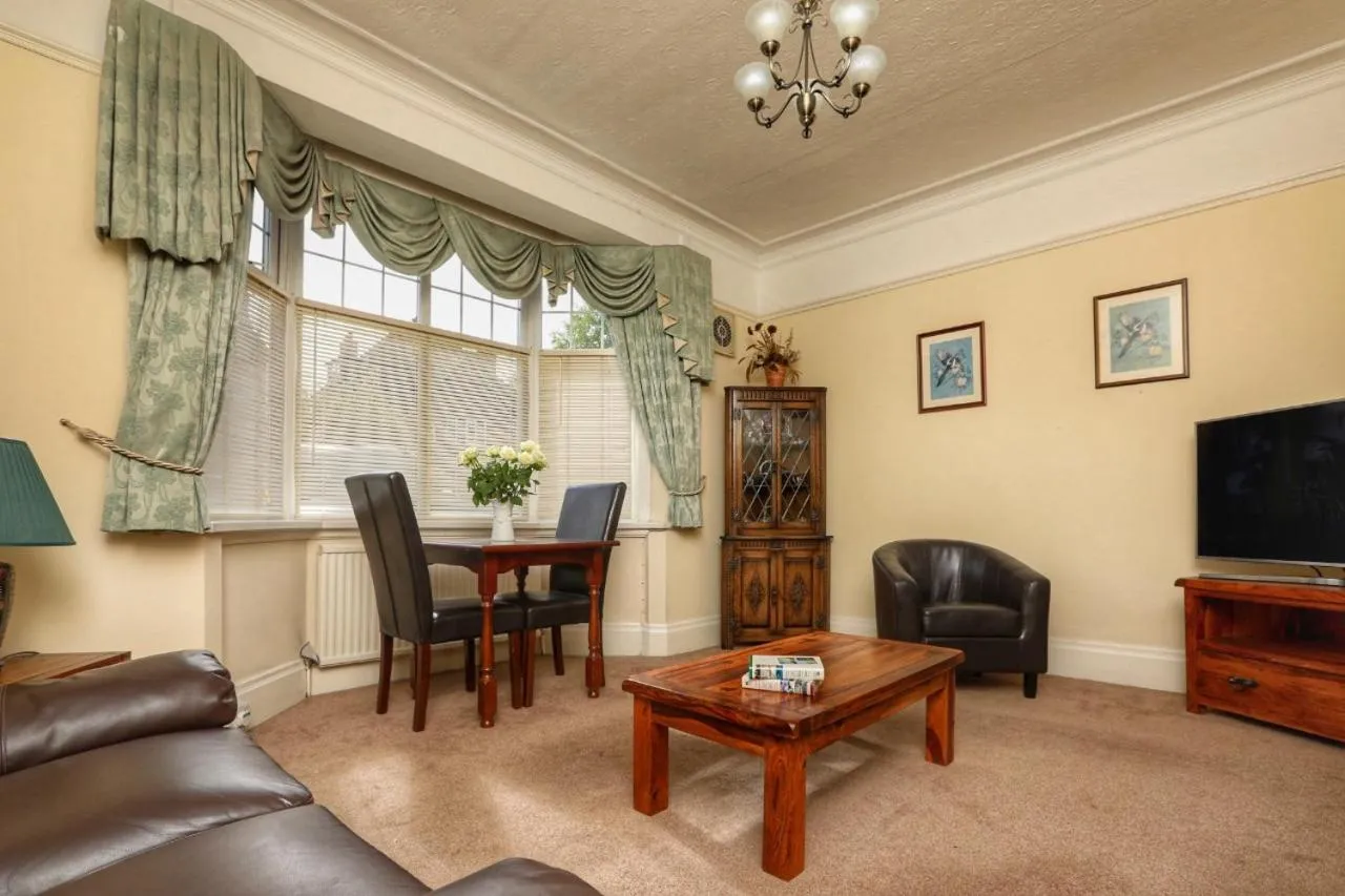 Westbourne Lodge Birmingham