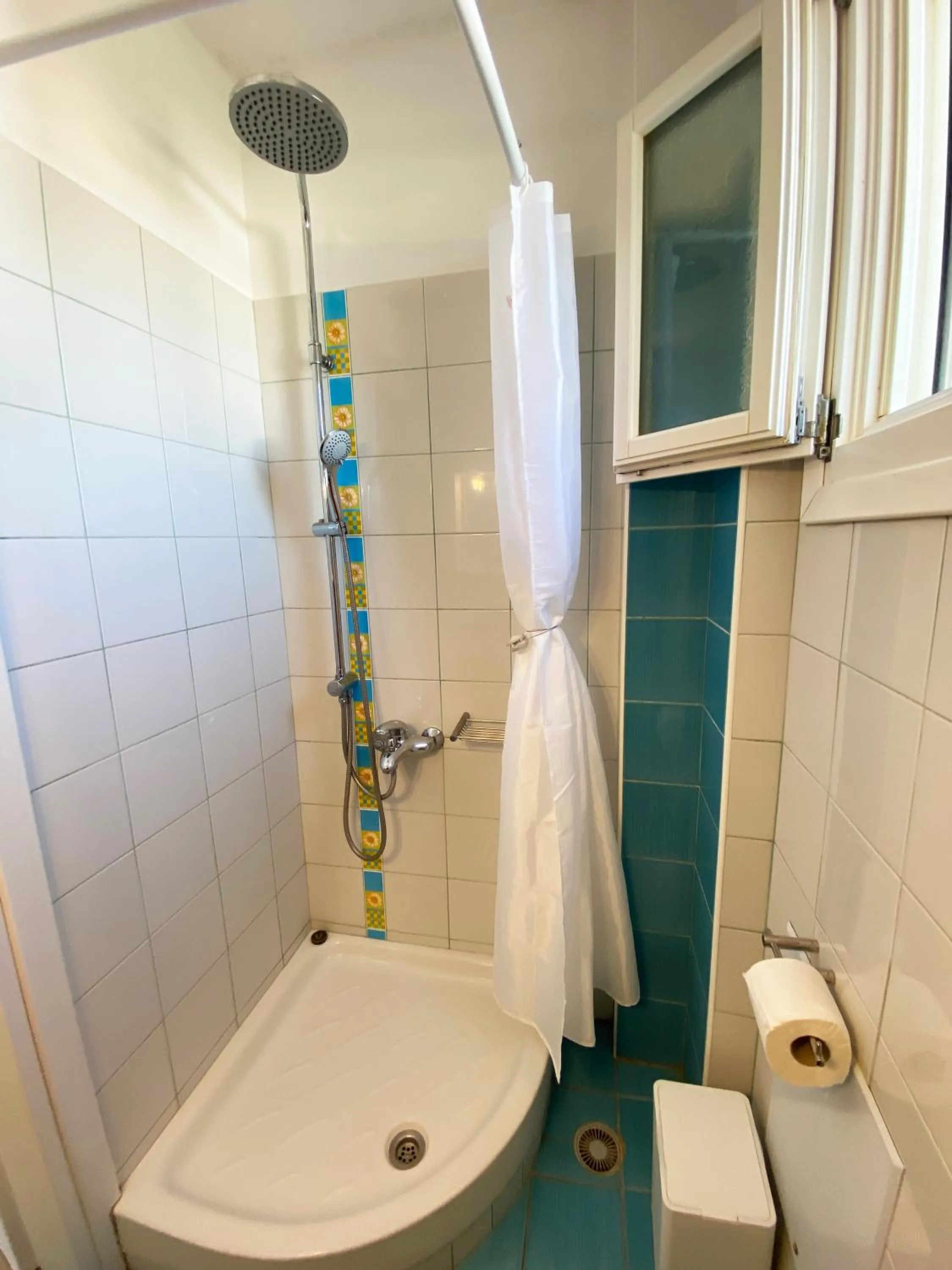 Shower in Agnadi Syros Beachfront Studios & Rooms