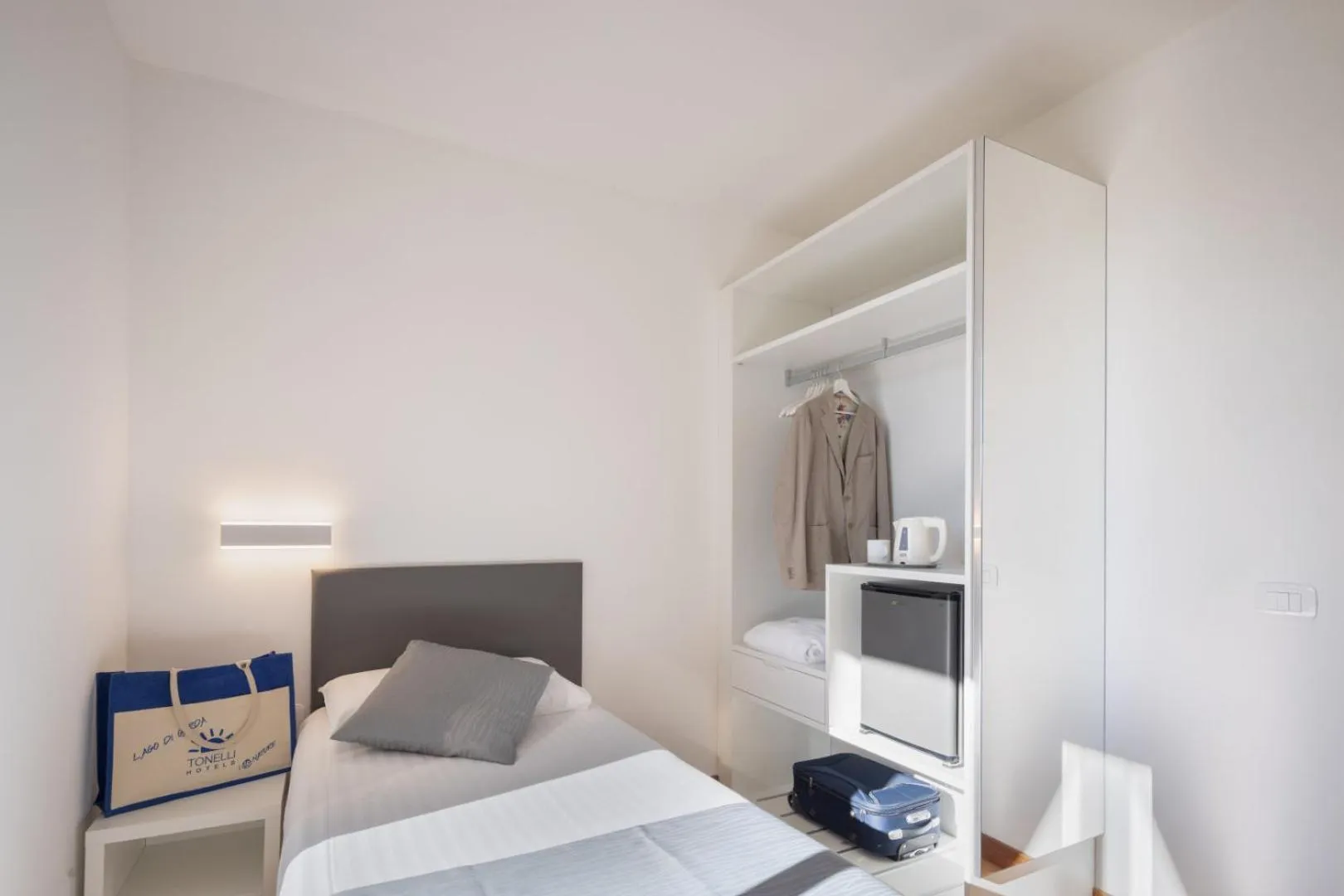 Bedroom, Bed in Hotel Continental - Tonelli Hotels