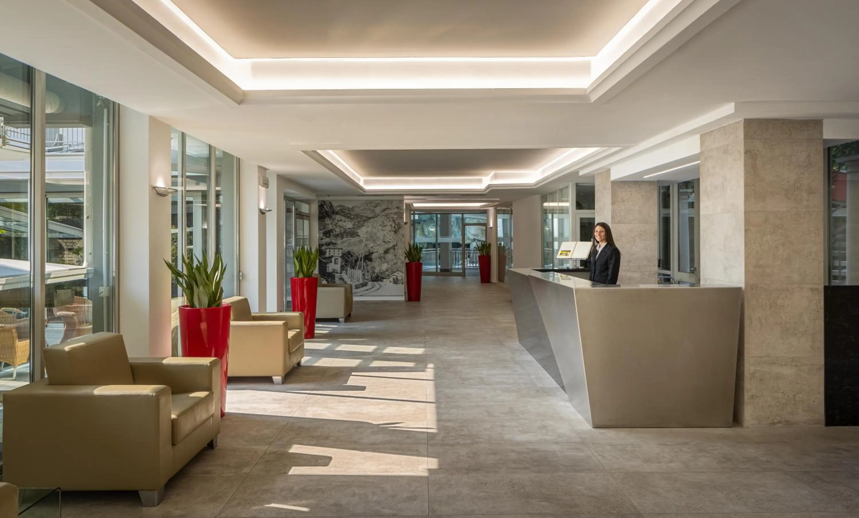 Lobby or reception in Hotel Continental - Tonelli Hotels