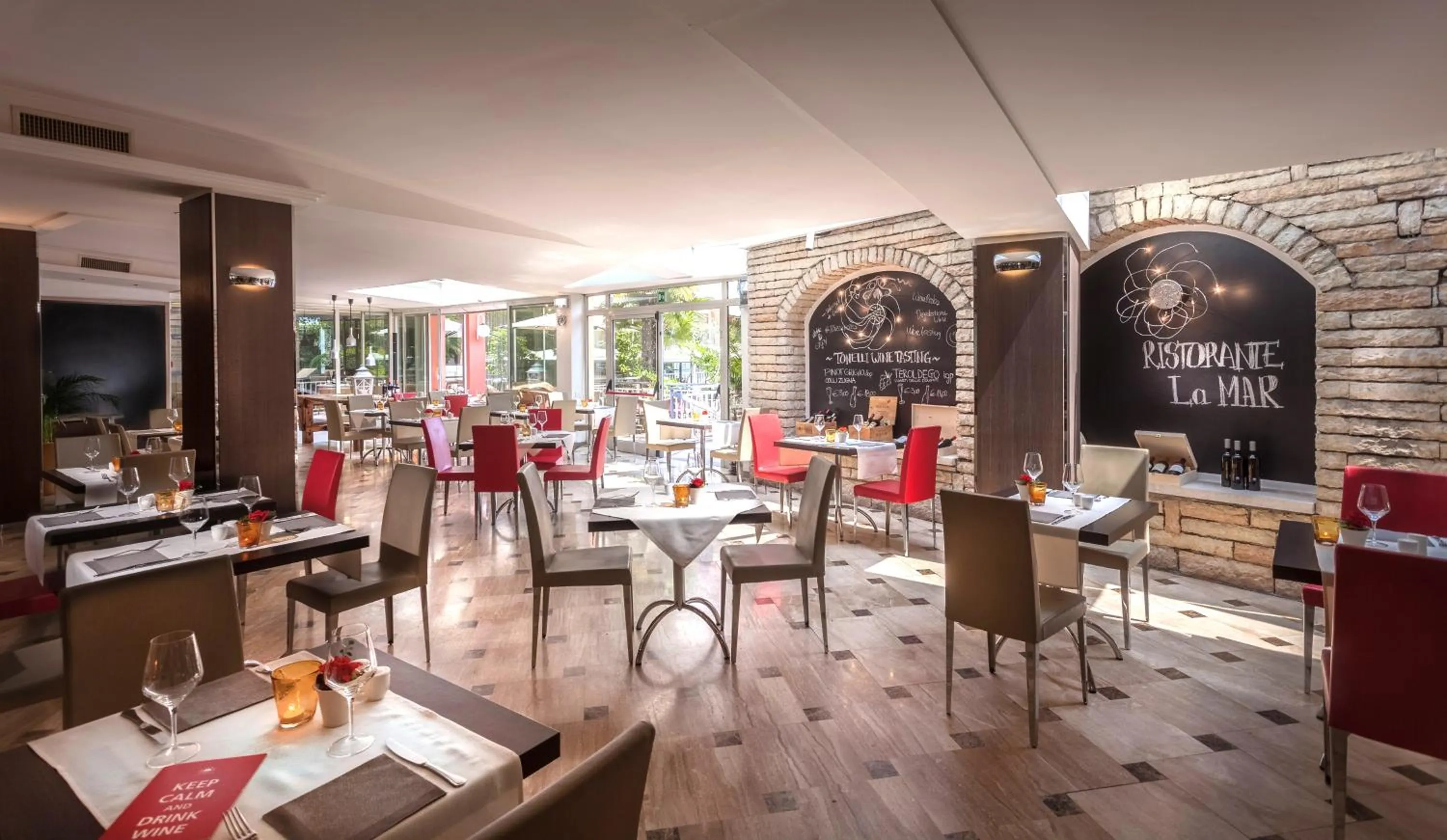 Restaurant/places to eat in Hotel Continental - Tonelli Hotels