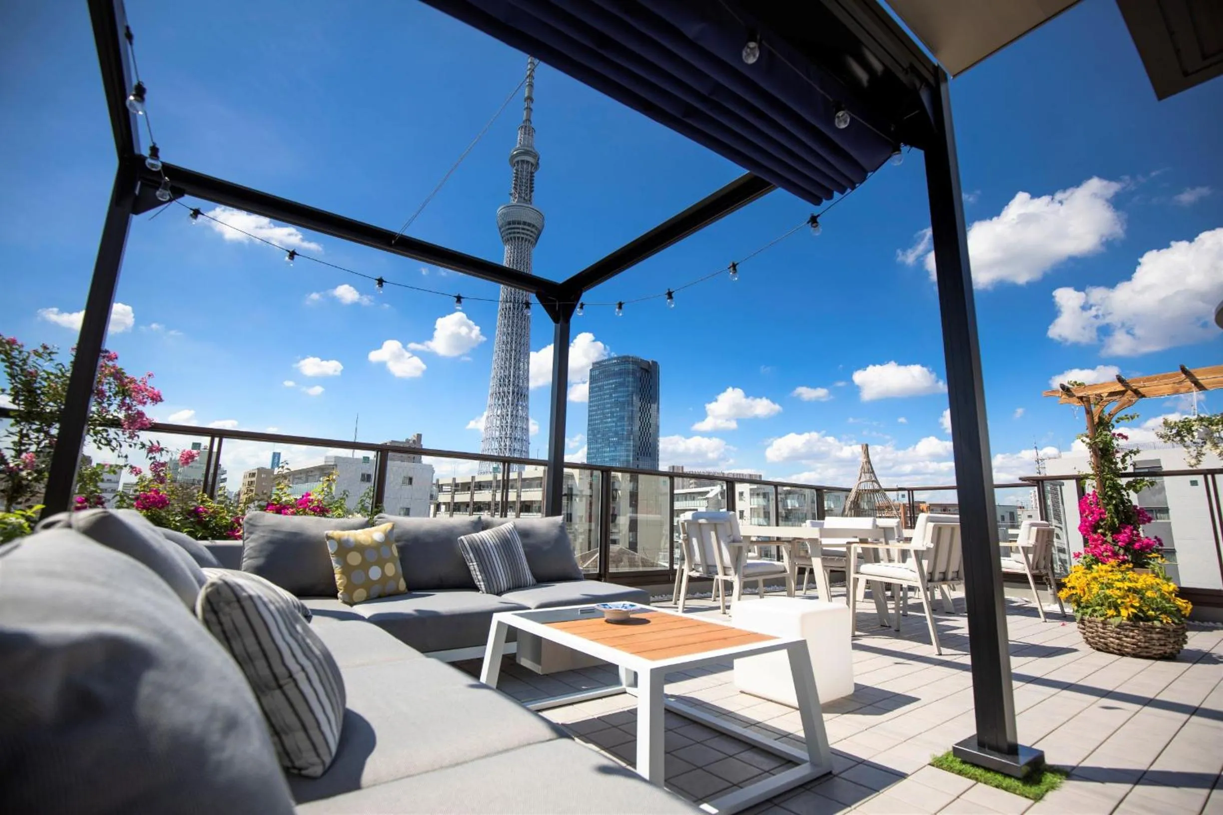 Nearby landmark in SOLA HOTEL