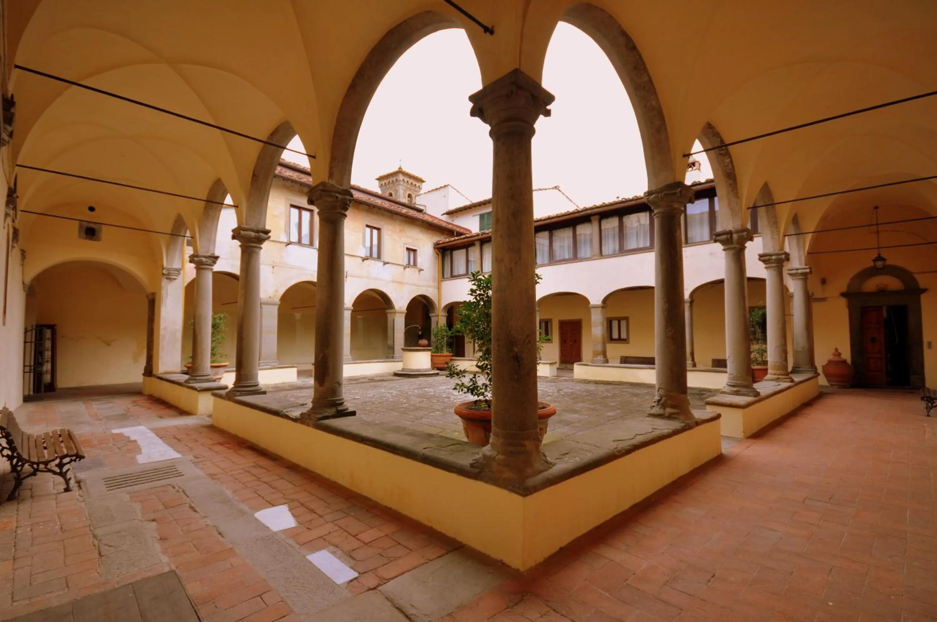 Property building in Fattoria di Maiano