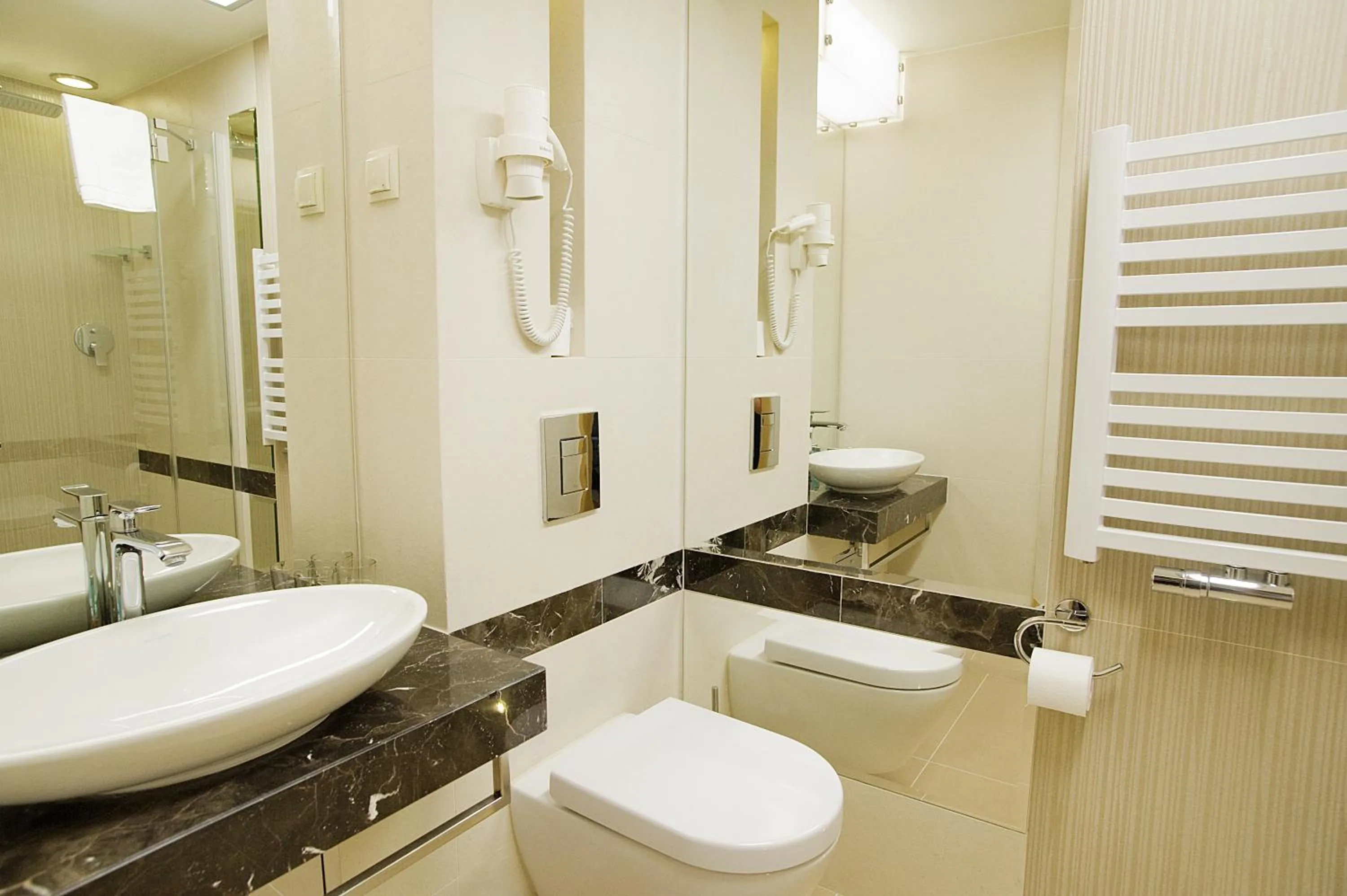 Bathroom in Hotel Great Polonia Velvet Suwałki