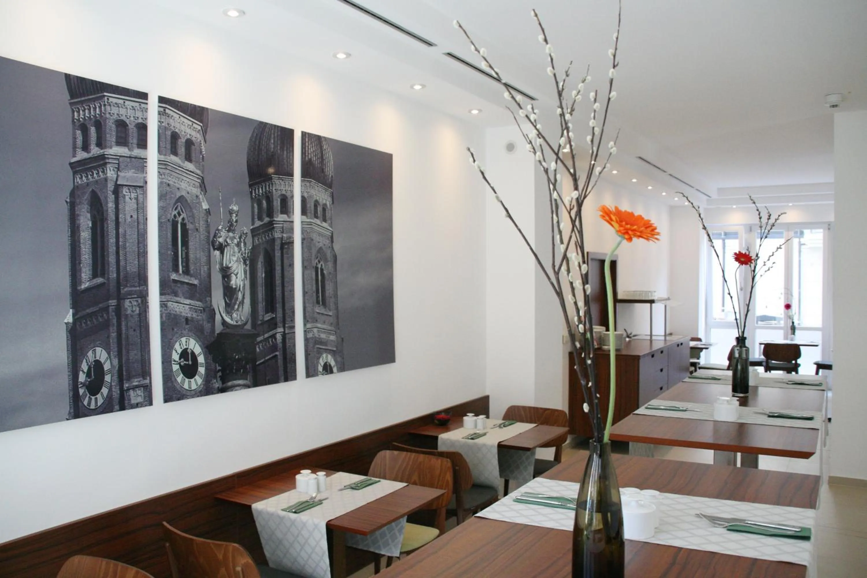 Restaurant/places to eat in Augusten Hotel München