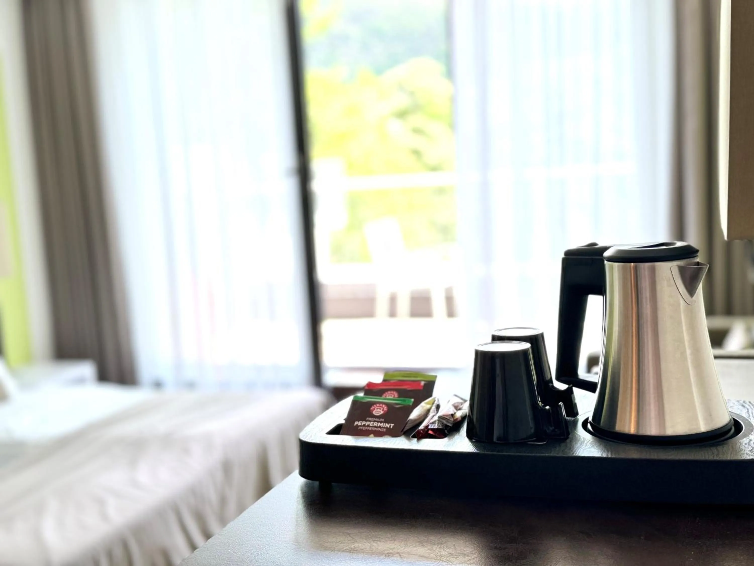 Coffee/tea facilities, Bed in Hotel Im Schulhaus