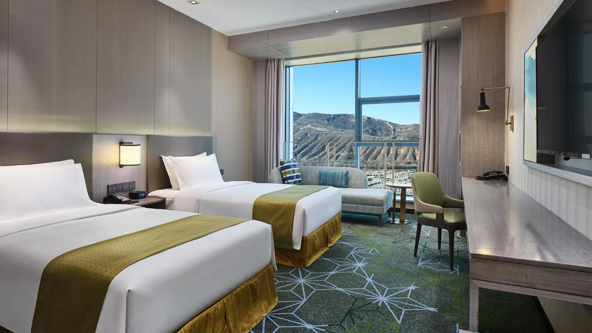 Property building, Bed in Holiday Inn Xining Hot-Spring by IHG
