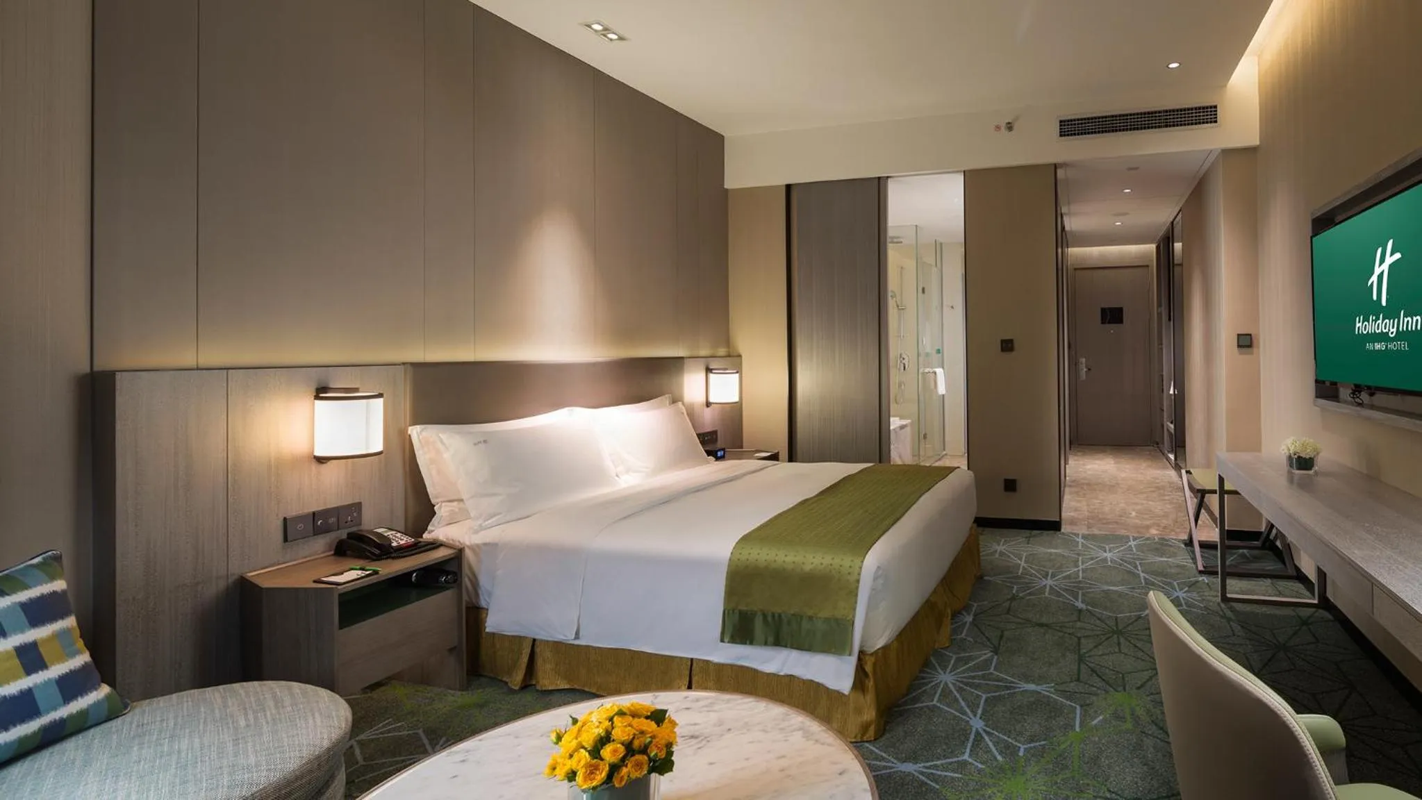 Property building, Bed in Holiday Inn Xining Hot-Spring by IHG