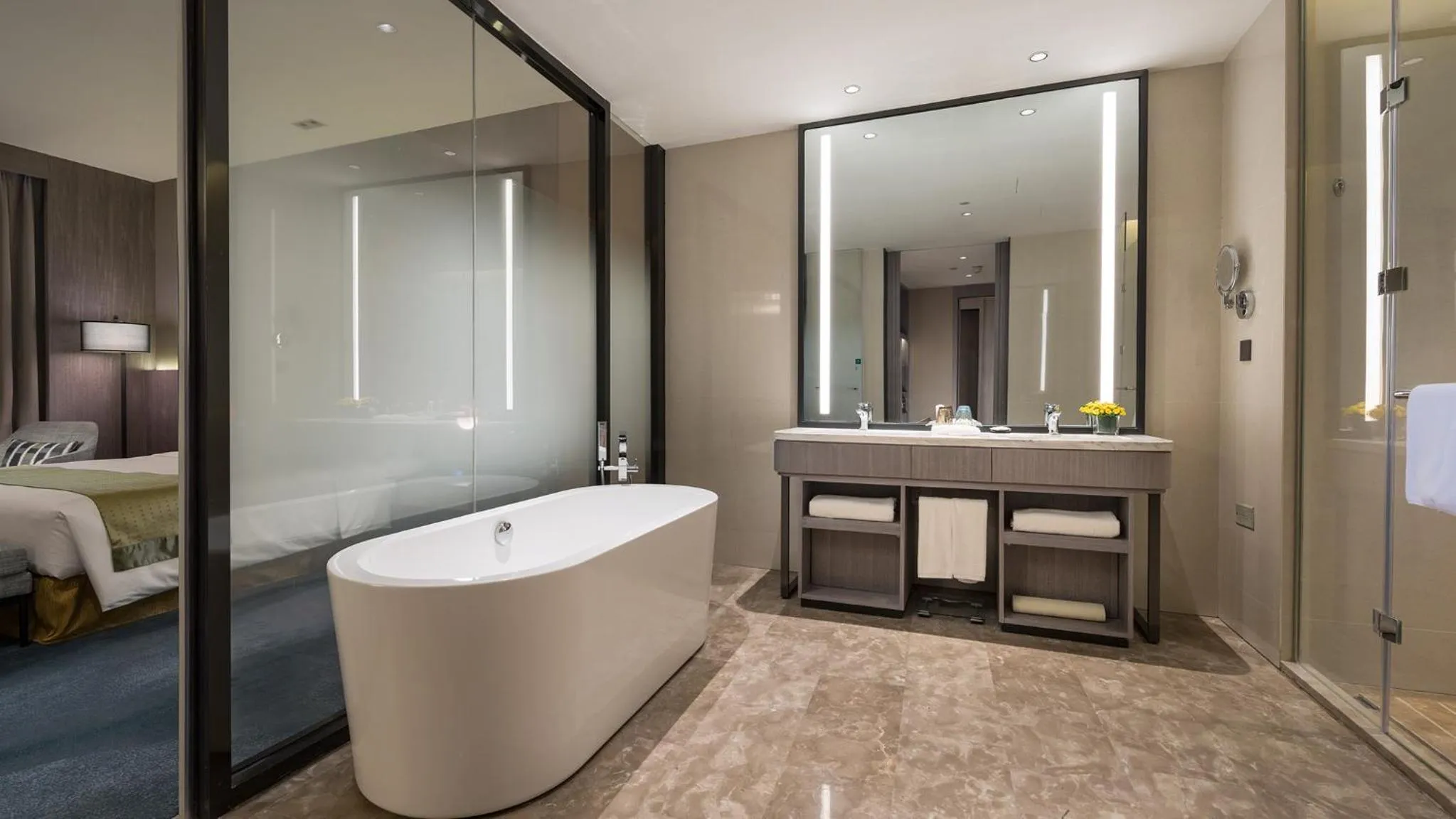 Property building, Bed in Holiday Inn Xining Hot-Spring by IHG