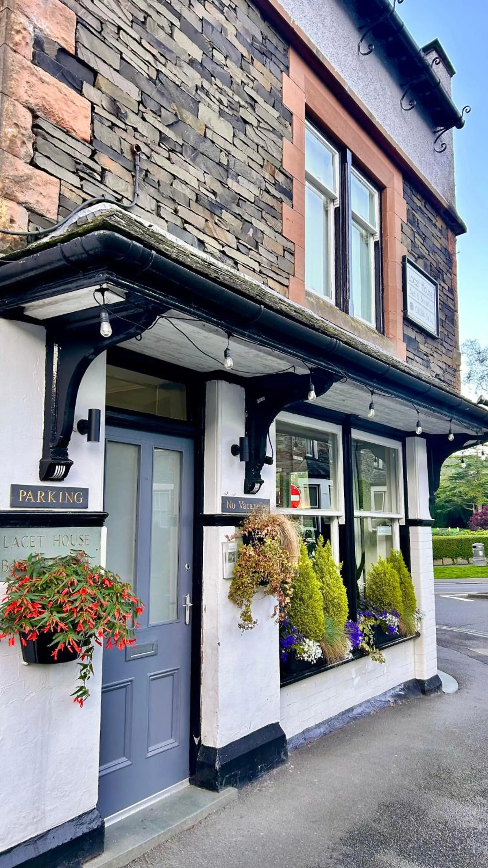 Property building in Lacet House