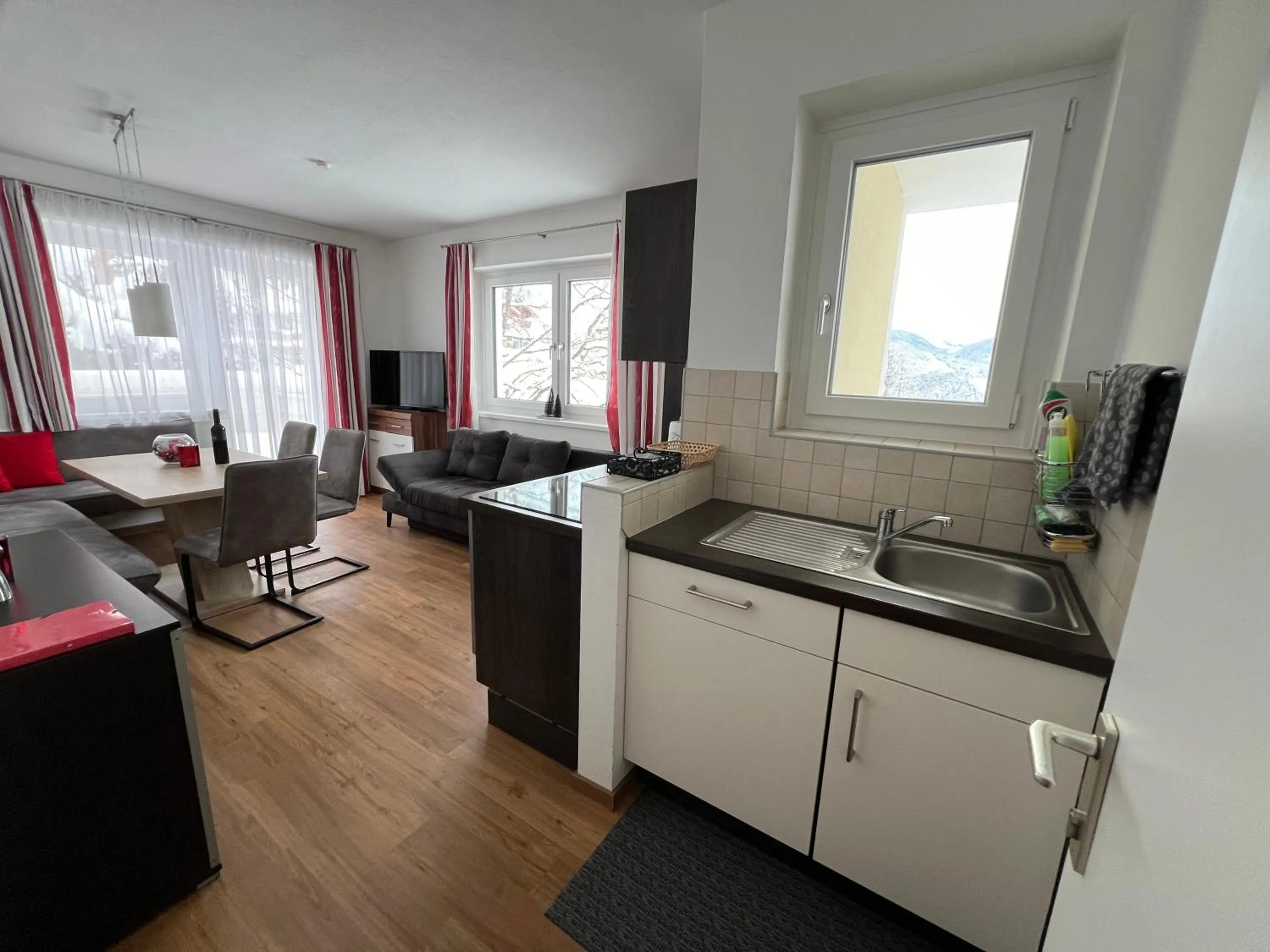 Haus Alpina Ski In & Ski Out
