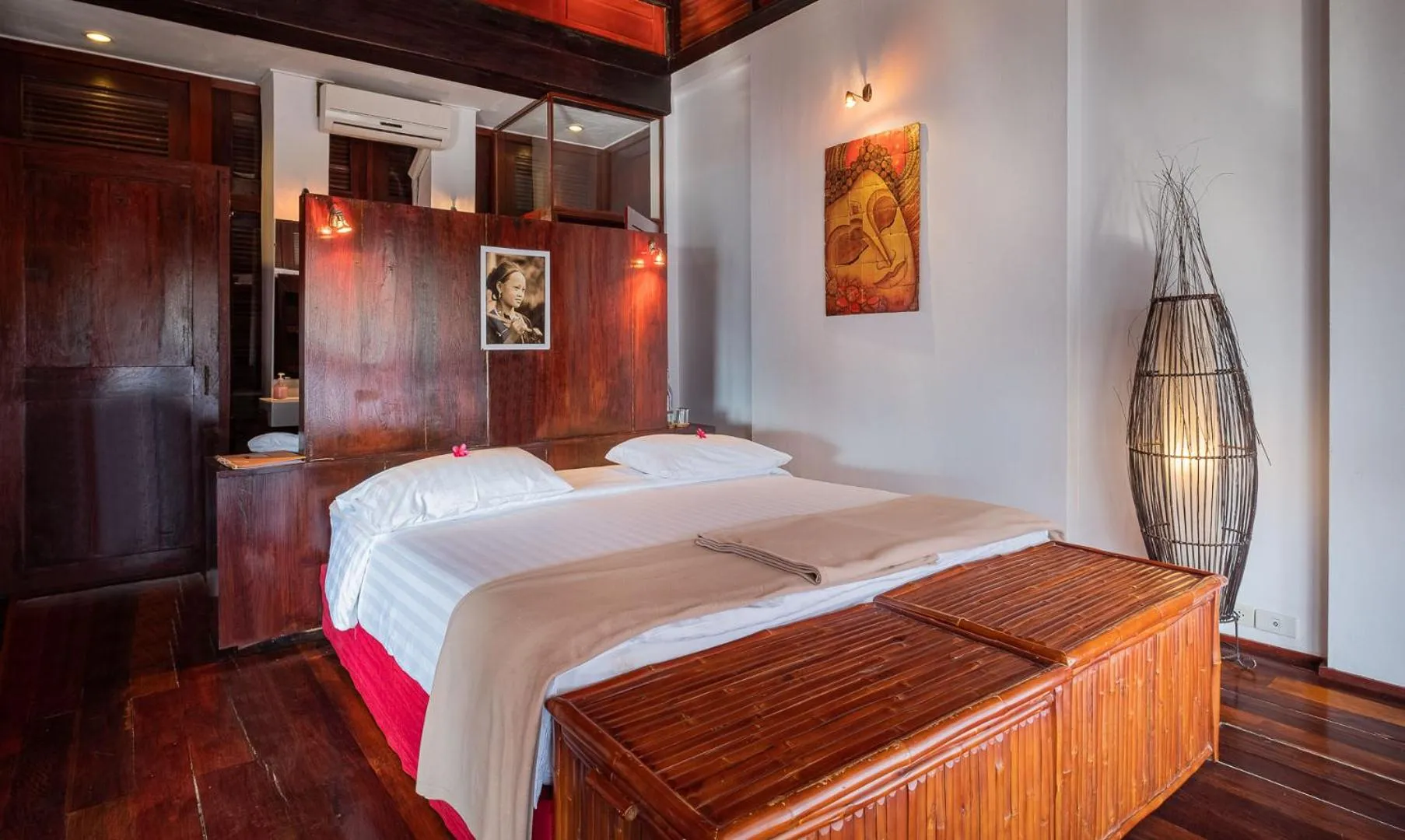 Bedroom, Bed in The Sanctuary Pakbeng Lodge