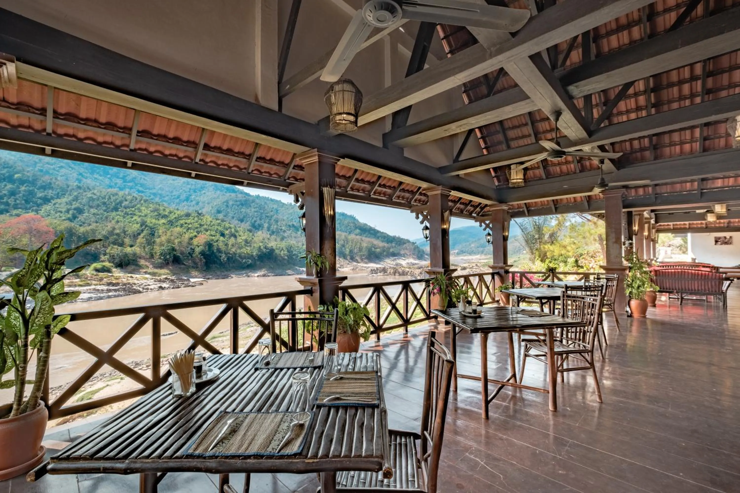Restaurant/places to eat in The Sanctuary Pakbeng Lodge