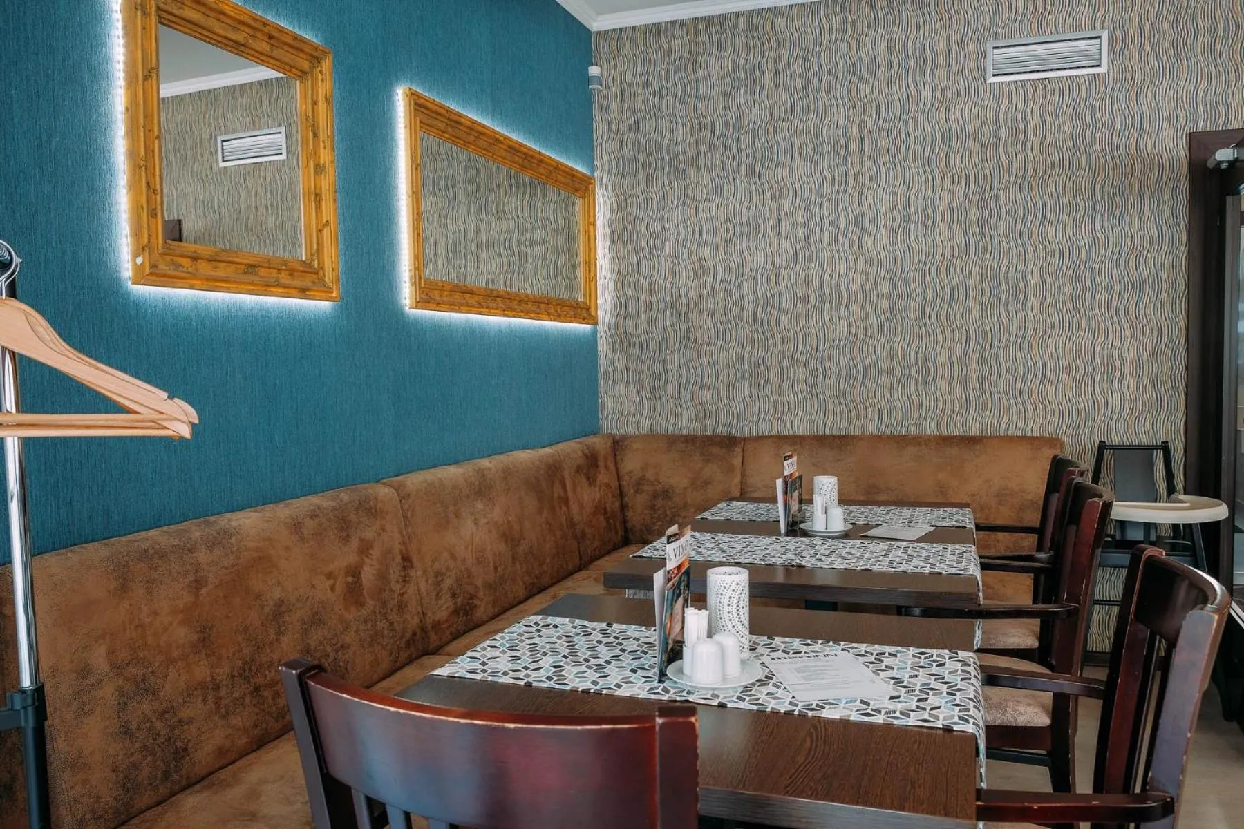 Restaurant/places to eat in Penzion MartInn