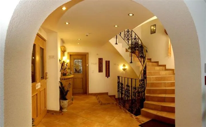 Lobby or reception in Hotel Kristall B&B