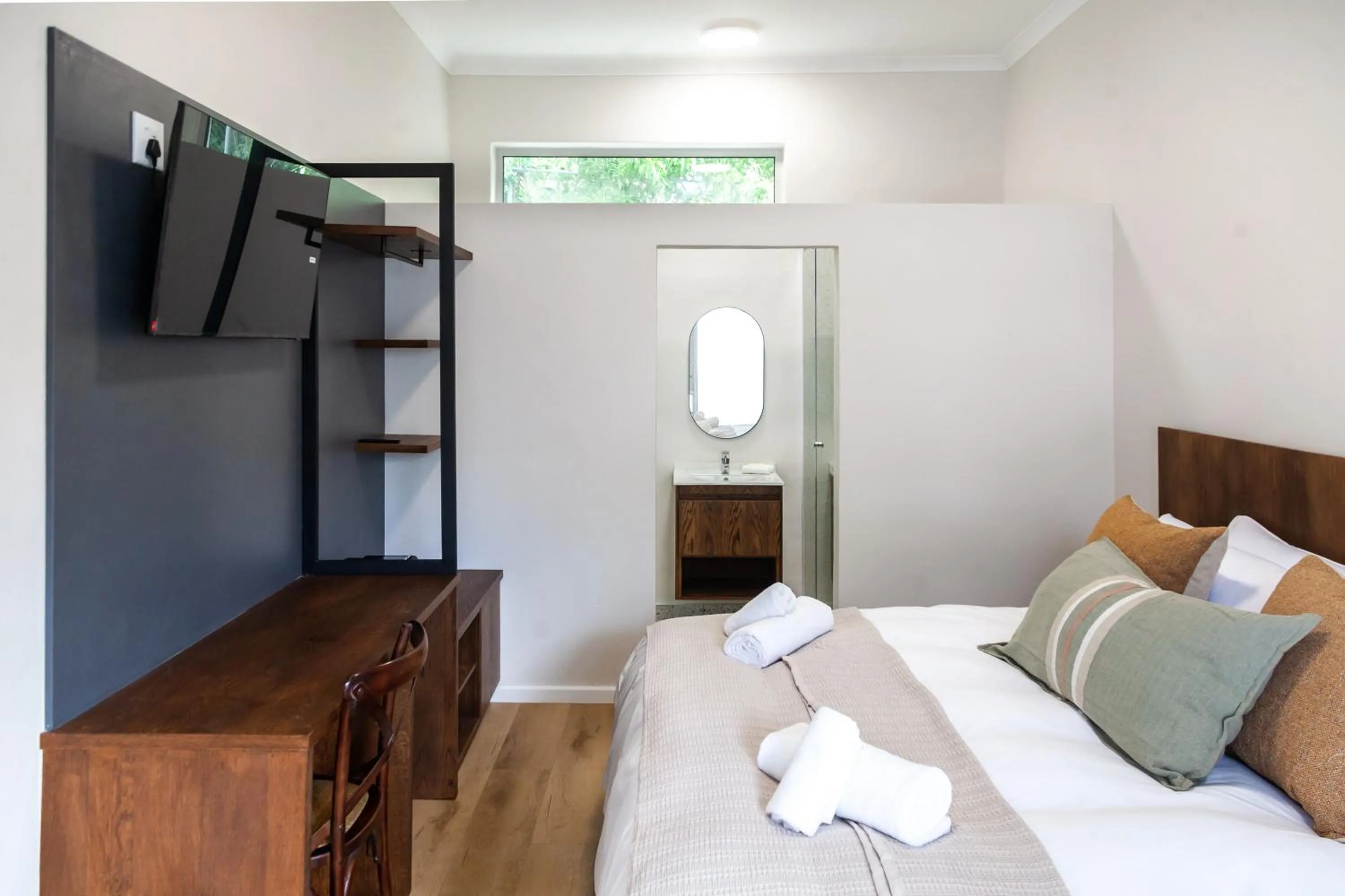 Property building, Bed in Skinkikofi Guest House