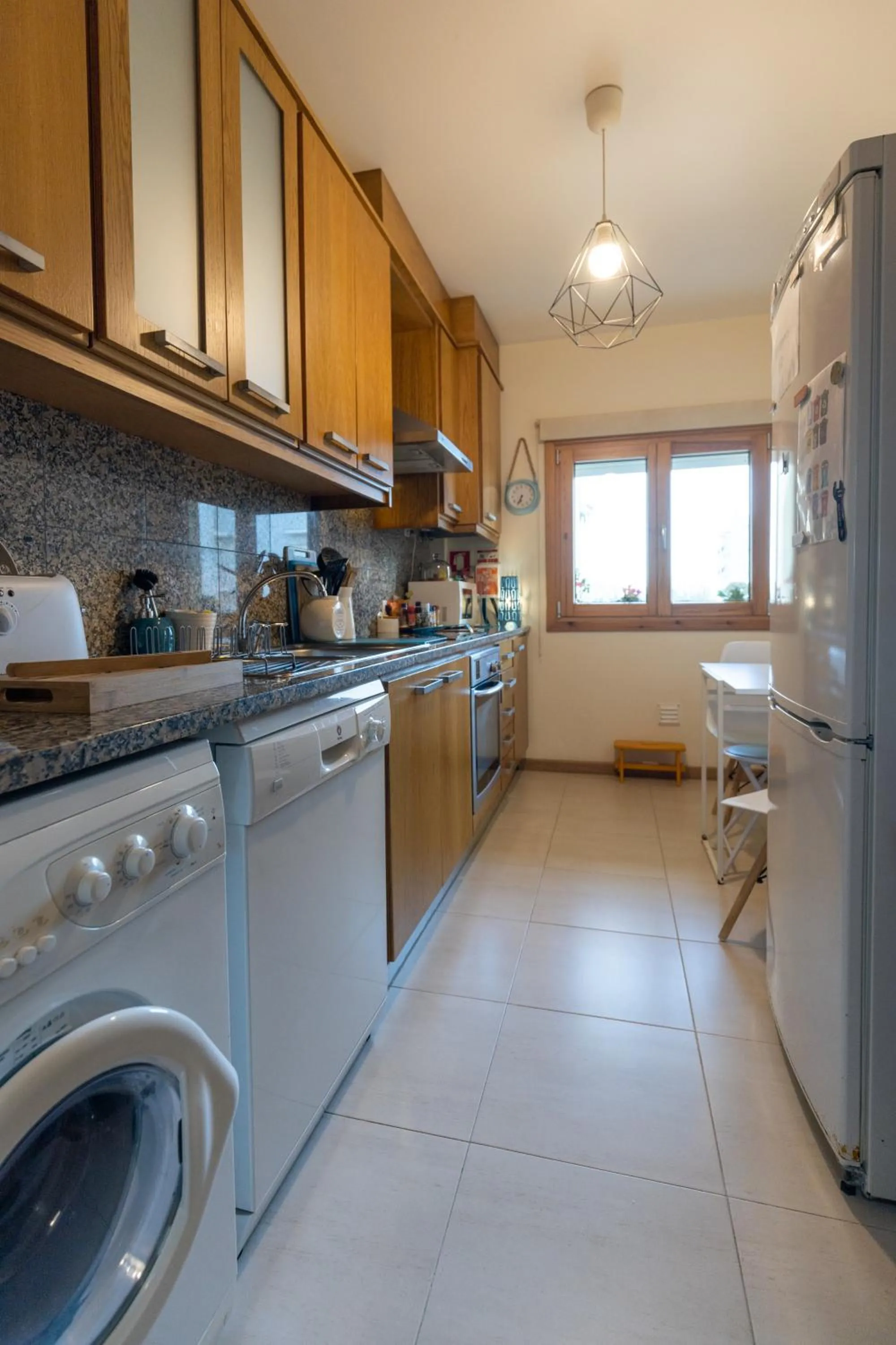 Kitchen or kitchenette in Lua do Mar - T2 - Piscina - Fte ao Mar- Central