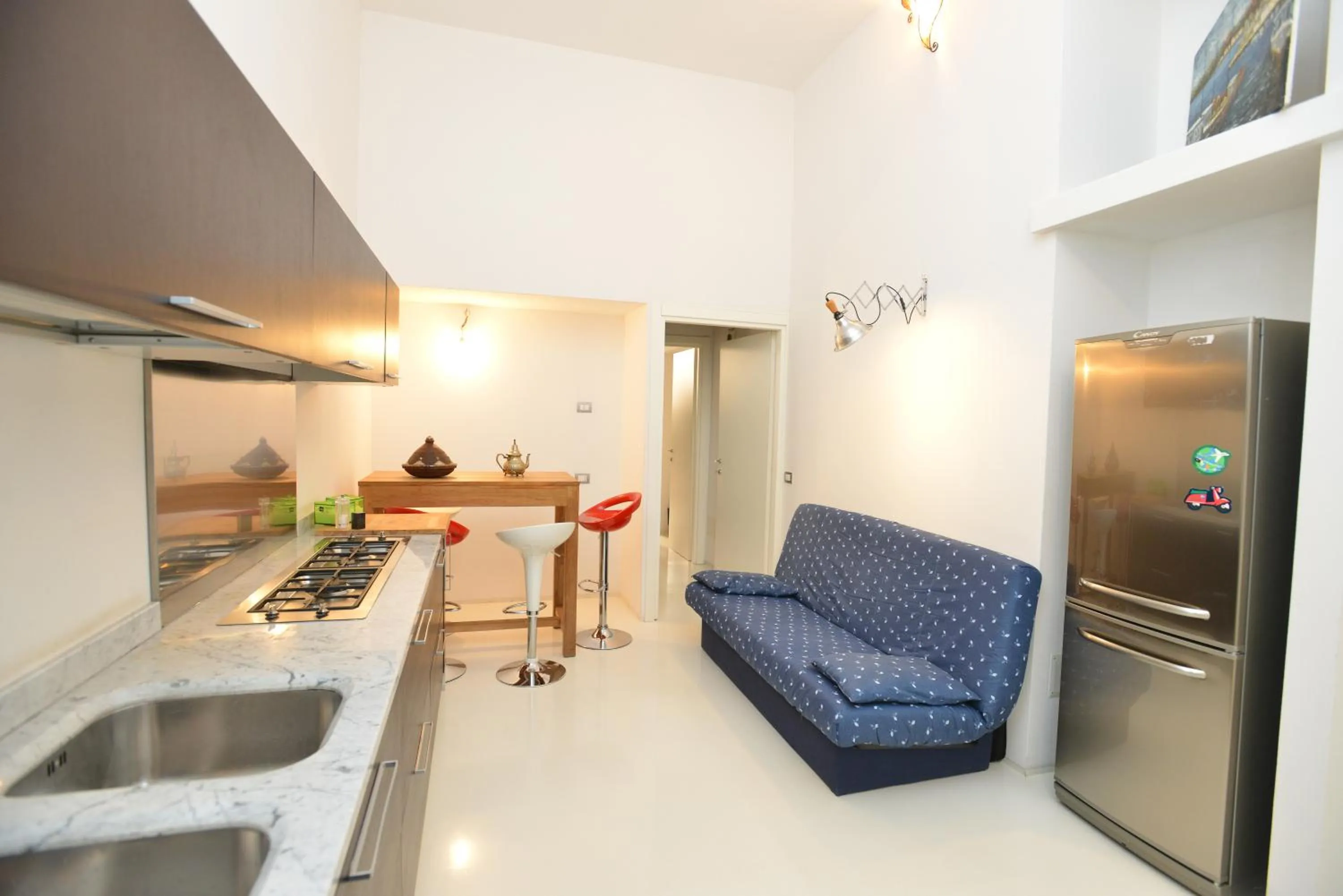 Kitchen or kitchenette in IzzHome Dsign