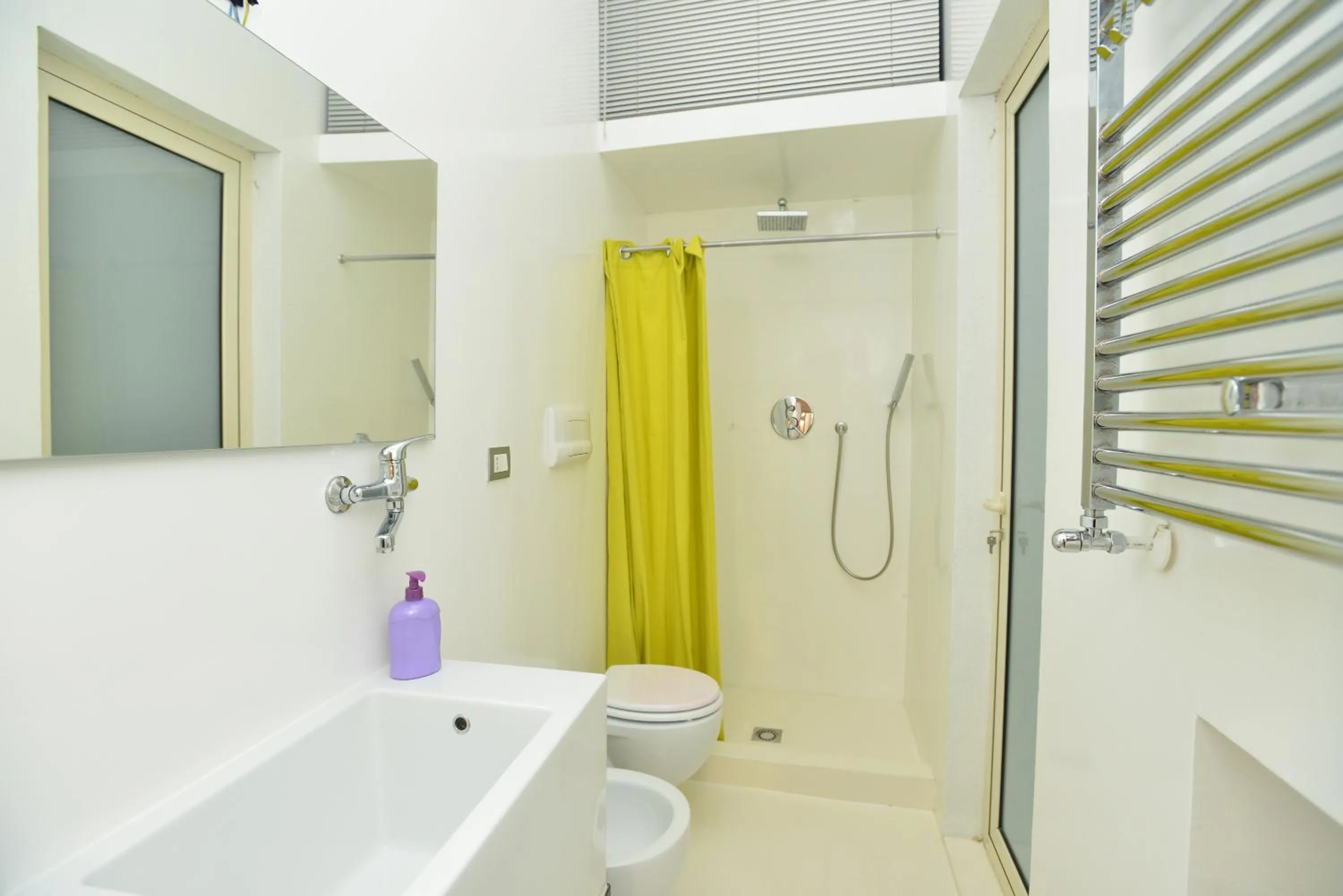 Shower in IzzHome Dsign