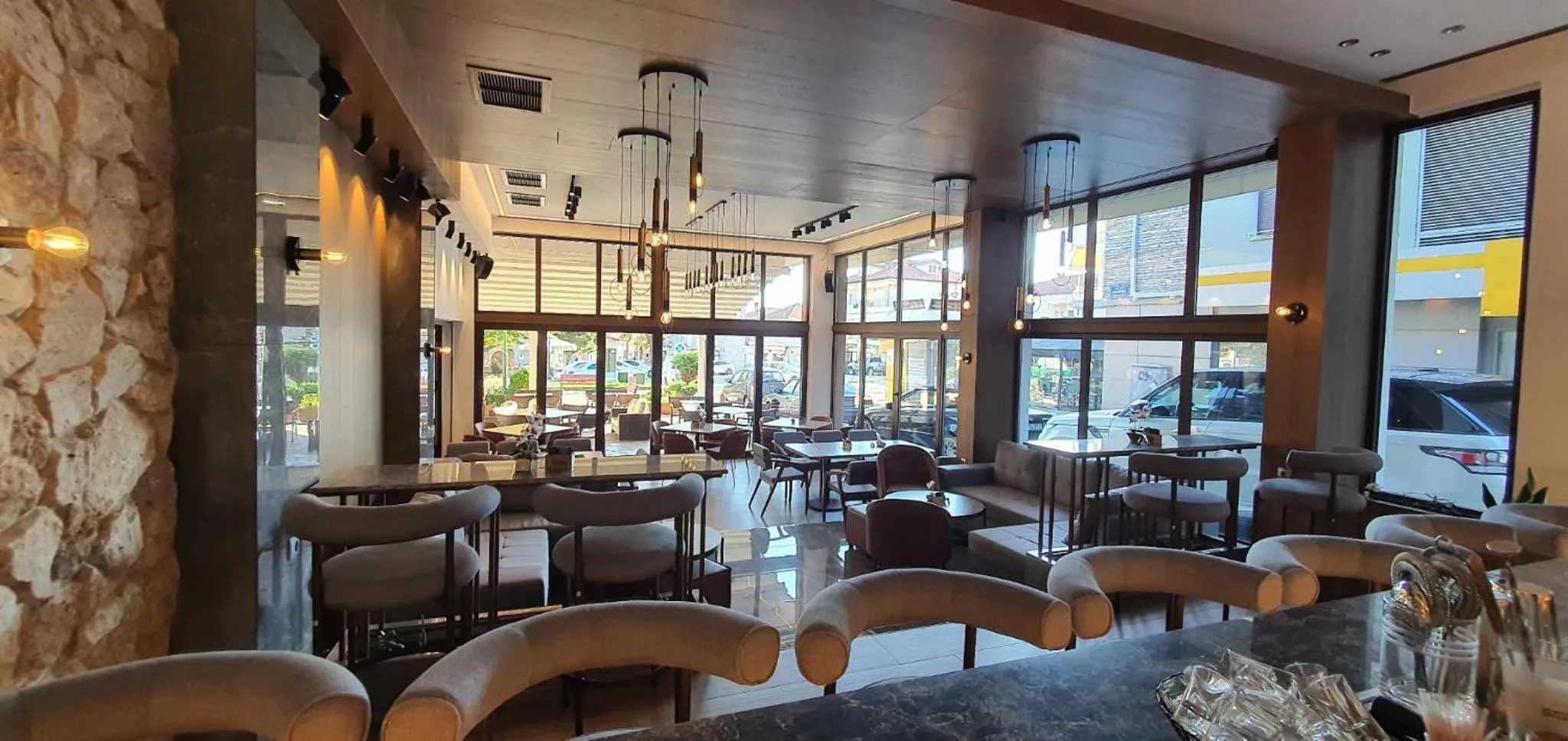 Restaurant/places to eat in Xenios Dias Boutique Hotel