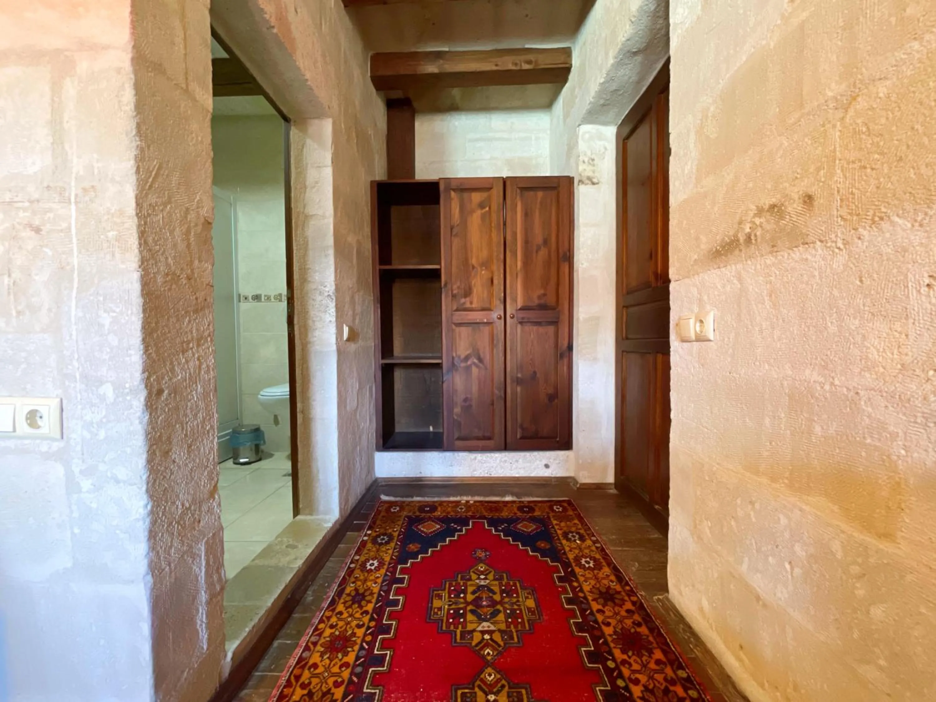 wardrobe in Gedik Cave Hotel